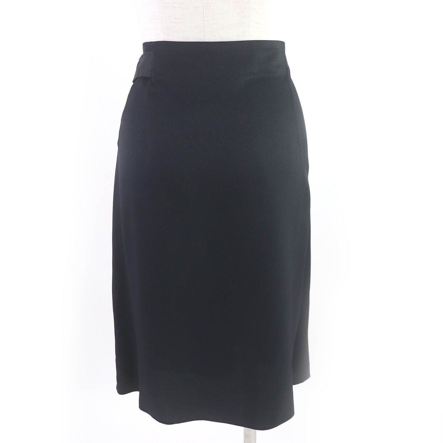 HERMES Wrap skirt Outer: 57% rayon, Outer: 43% silk, Lining: 65% rayon, Lining: 35% silk, Piping: 75% rayon, 25% silk Dark navy Women 40
