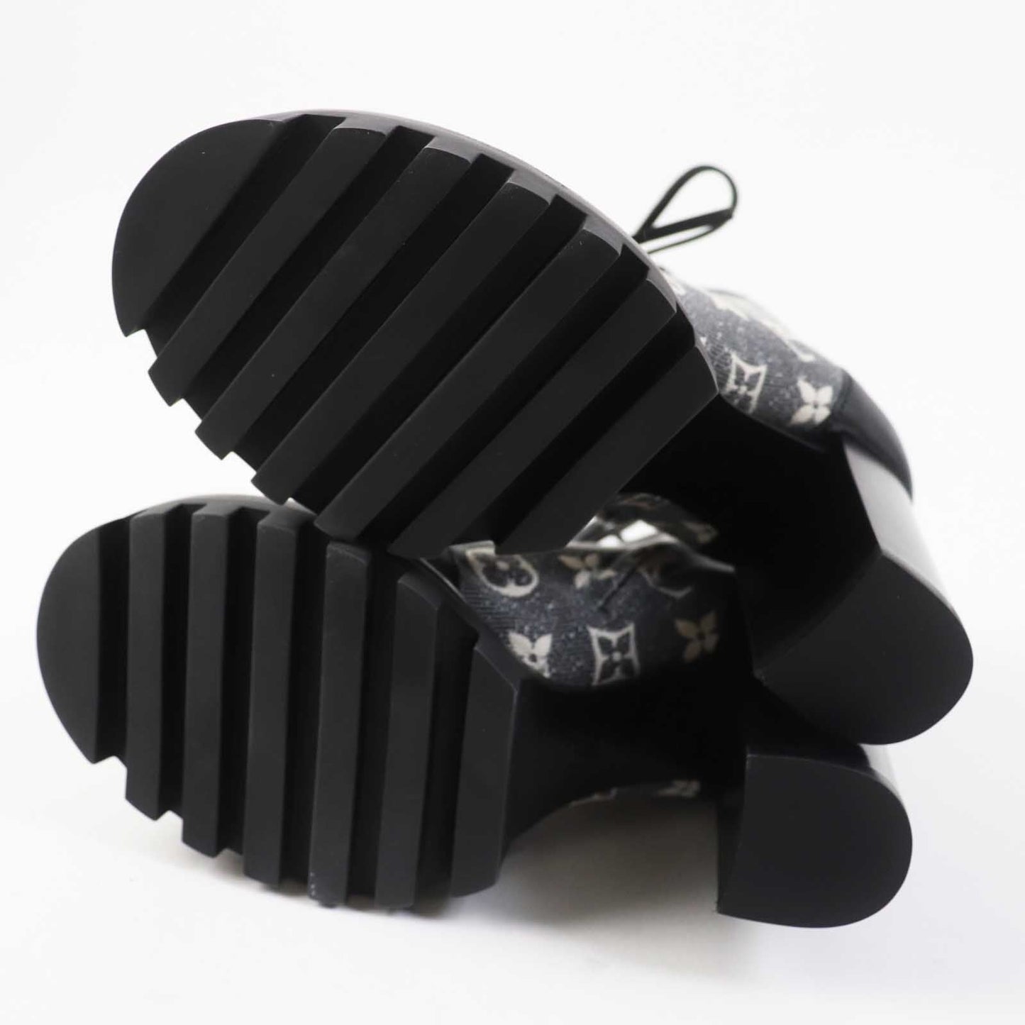 LOUIS VUITTON Ankle boots 1AB2XR Main: Leather, Part: Denim Black Gray type Star trail line Women 36