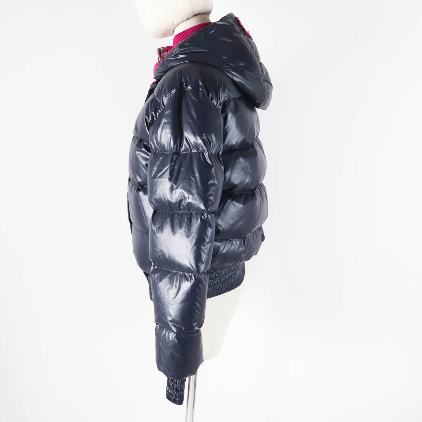 CHANEL Down jacket P59432 Outer: 98% polyamide (nylon), Outer: 2% polyurethane, Filling: 90% down, Filling: 10% feather, Lining: 100% polyamide (nylon), Part: 100% polyester Dark Navy Pink type Coconeige Women 36