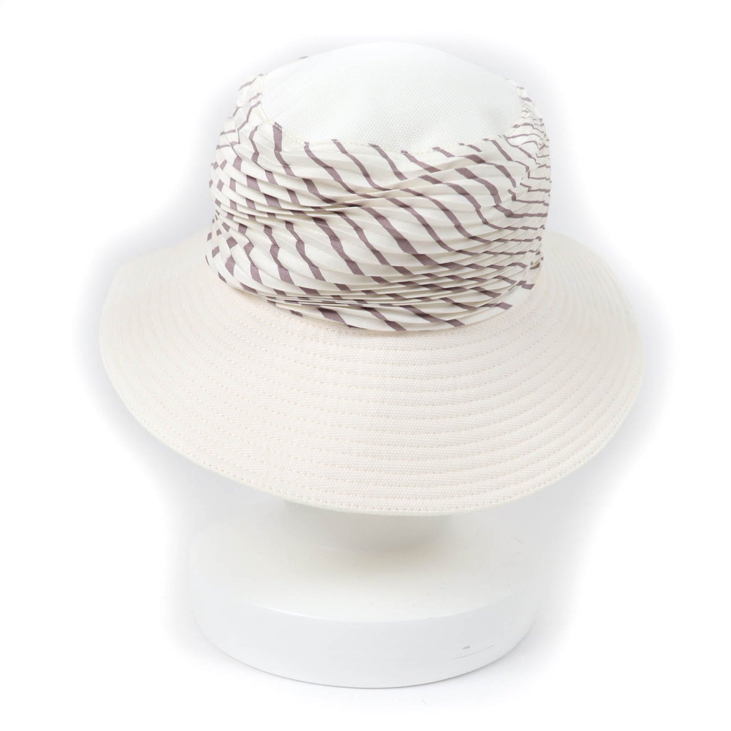 HERMES hat Main: 100% cotton, Part: 100% silk, Lining: 100% linen white Women 57
