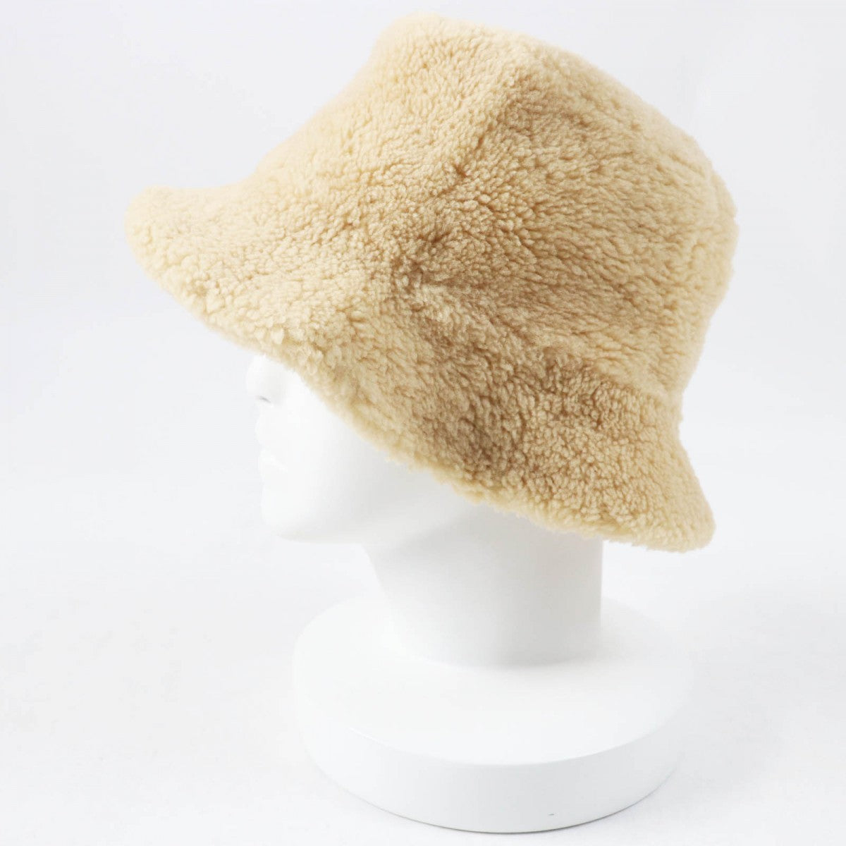 HERMES hat Main: Sheepskin, Leather part: Cowhide, Lining: 56% cotton, Lining: 44% rayon, Lining: 65% rayon beige Fove Women 57