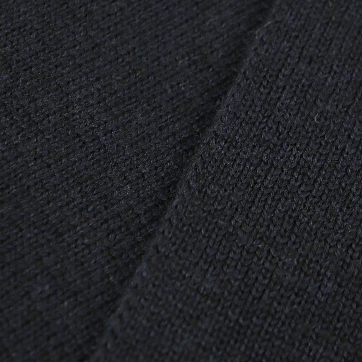 GUCCI Scarf 550601 Main: 100% wool Navy Interlocking G mens