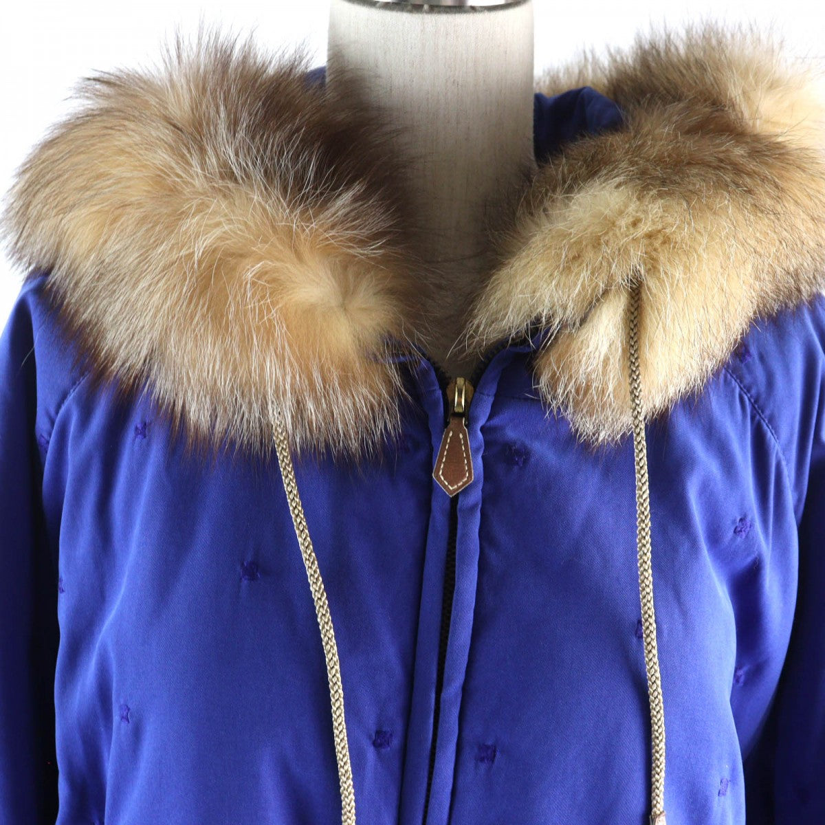 HERMES coat Outer: 85% polyester, Outer: 15% nylon, Part: Cowhide, Fur: Fox, Filling: 100% polyester blue Women 40
