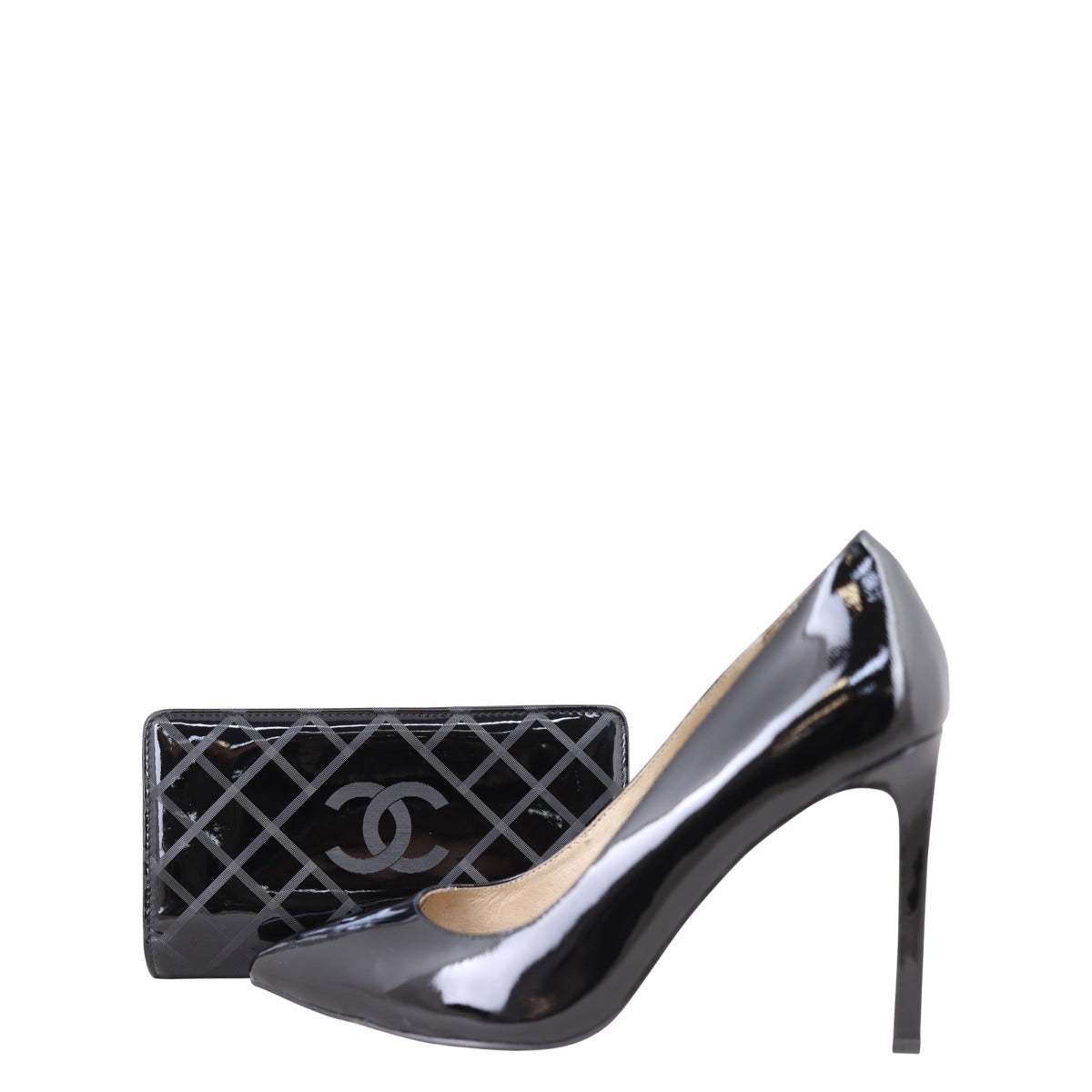 Chanel Vinyl CC Yen Wallet