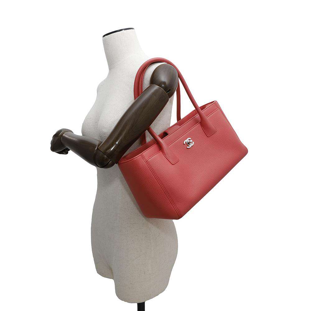 CHANEL Executive tote PinkA67282 Leather