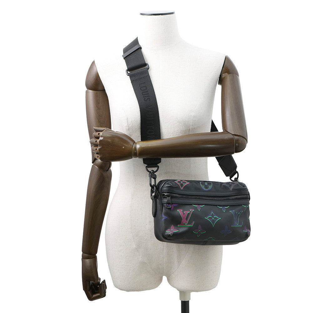 LOUIS VUITTON comet messenger NoirM22495 Calf Leather Monogramã»Pattern Size PM