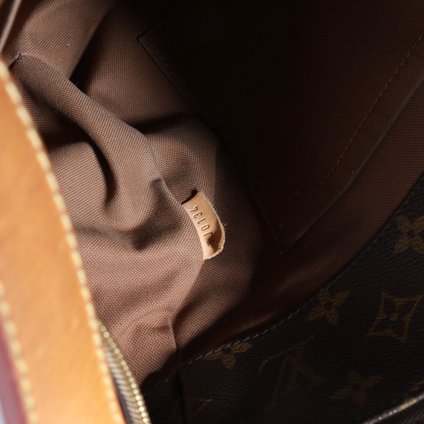 Louis Vuitton Louis Vuitton Monogram Canvas Sully PM
