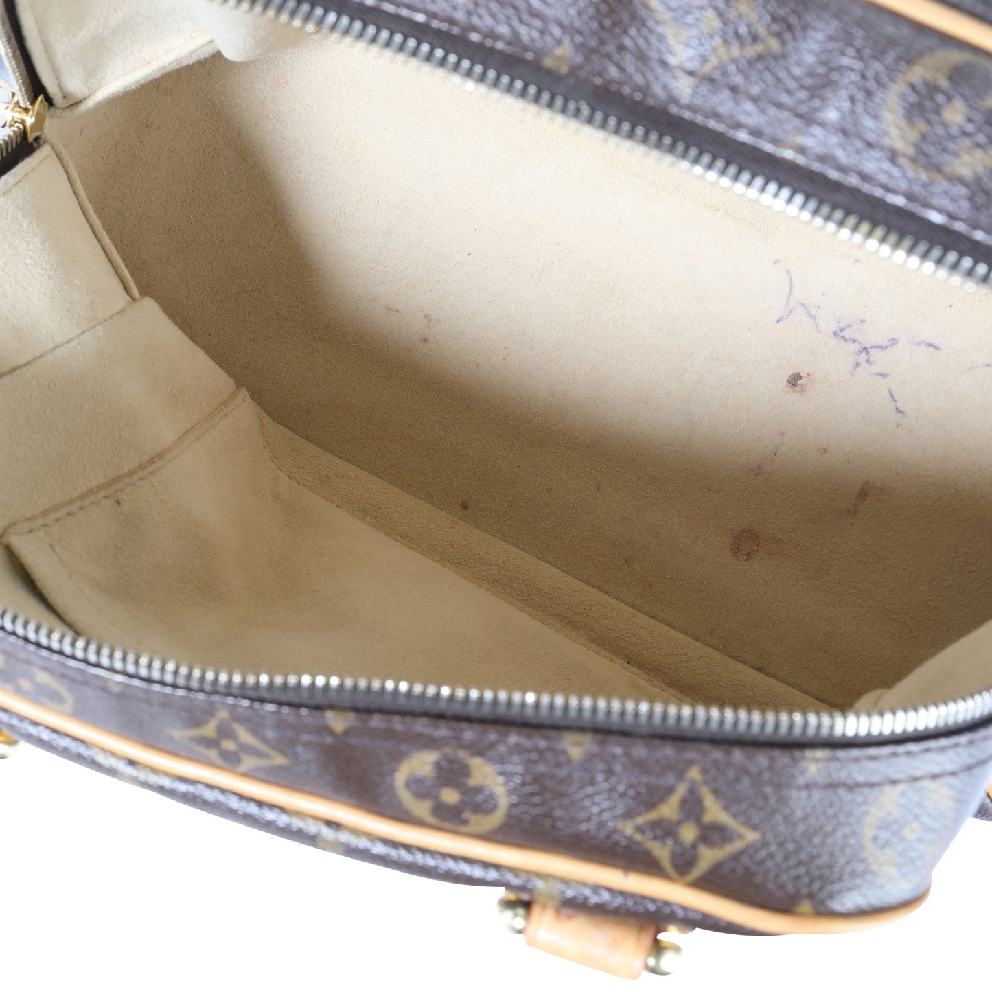 Louis Vuitton Louis Vuitton Monogram Canvas Manhattan PM