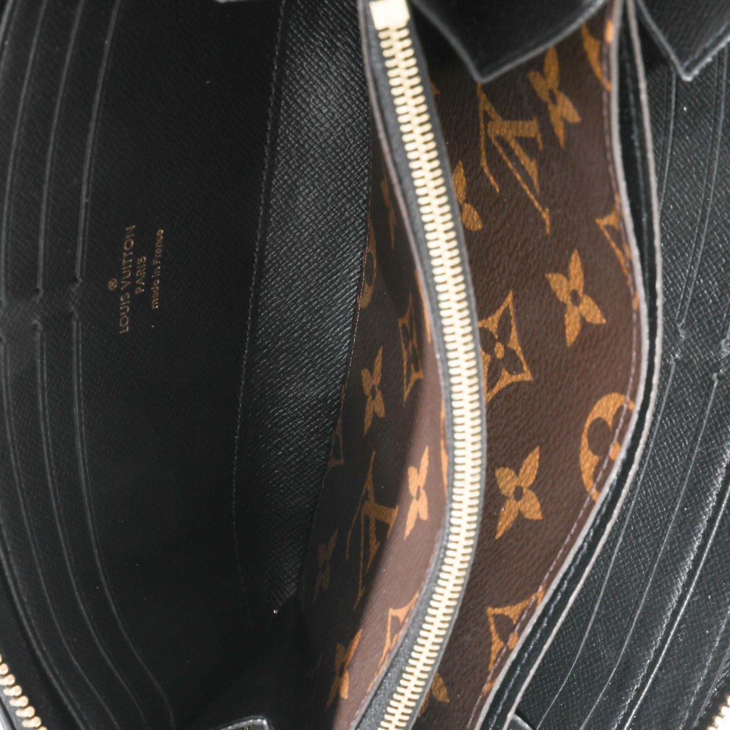 Louis Vuitton Louis Vuitton Monogram Canvas Retiro Zippy Wallet