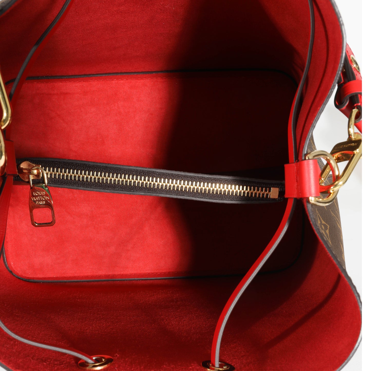 Louis Vuitton Louis Vuitton Monogram Canvas Poppy NéoNoé MM