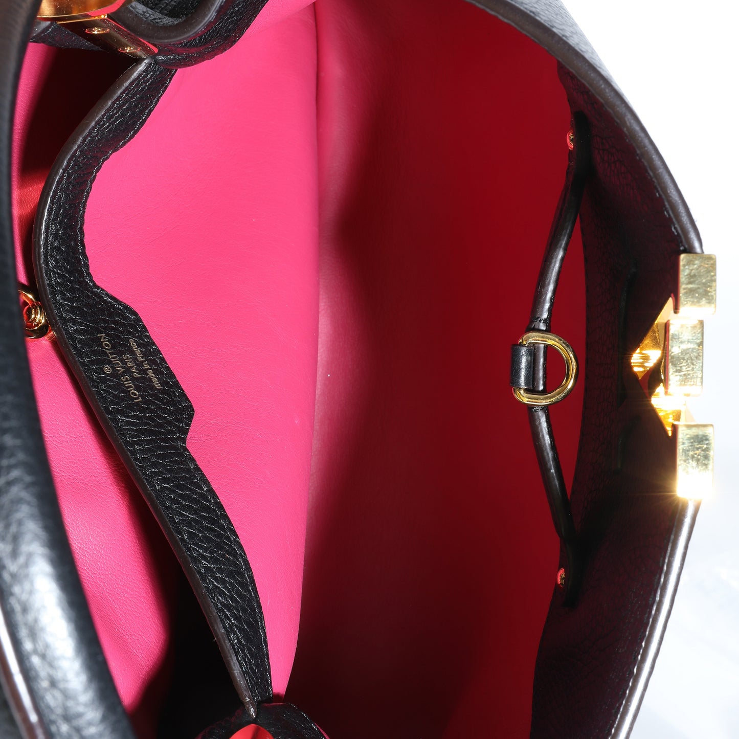 Louis Vuitton Black Taurillon Capucines MM
