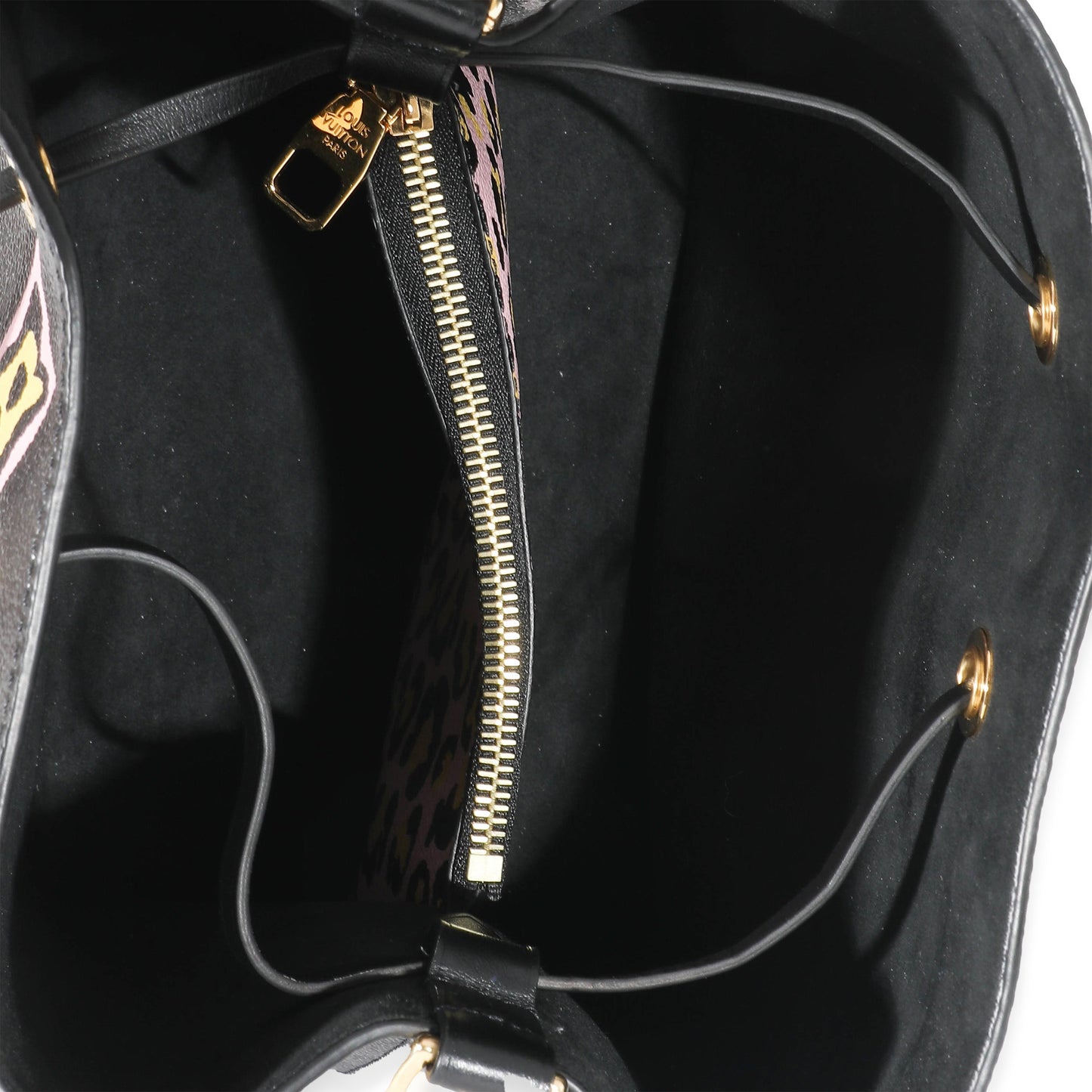 Louis Vuitton Louis Vuitton Black Monogram Giant Wild At Heart Canvas NéoNoé MM