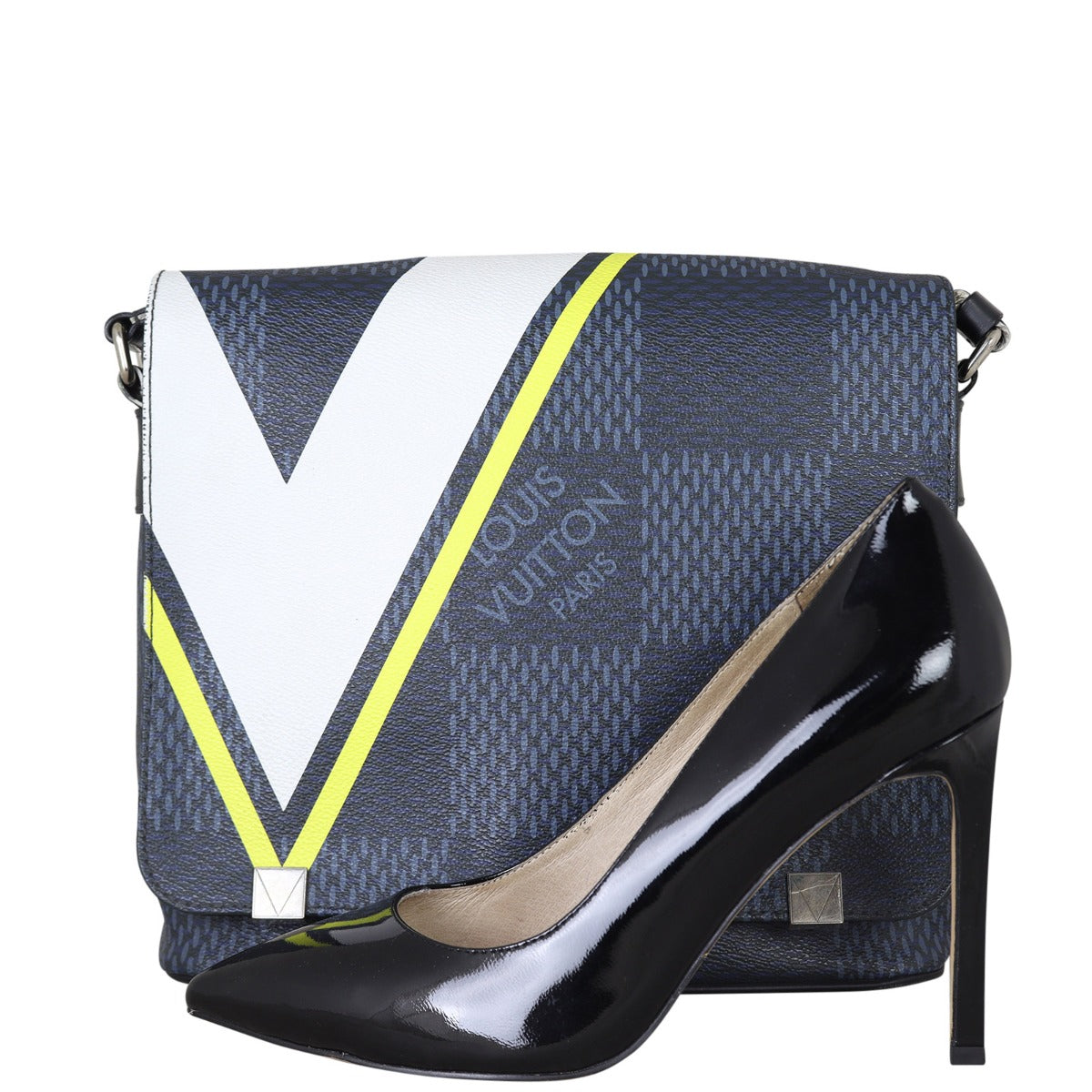 Louis Vuitton America's Cup District PM Messenger