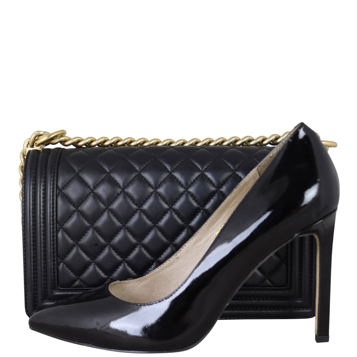Chanel Boy Old Medium | 22 Series