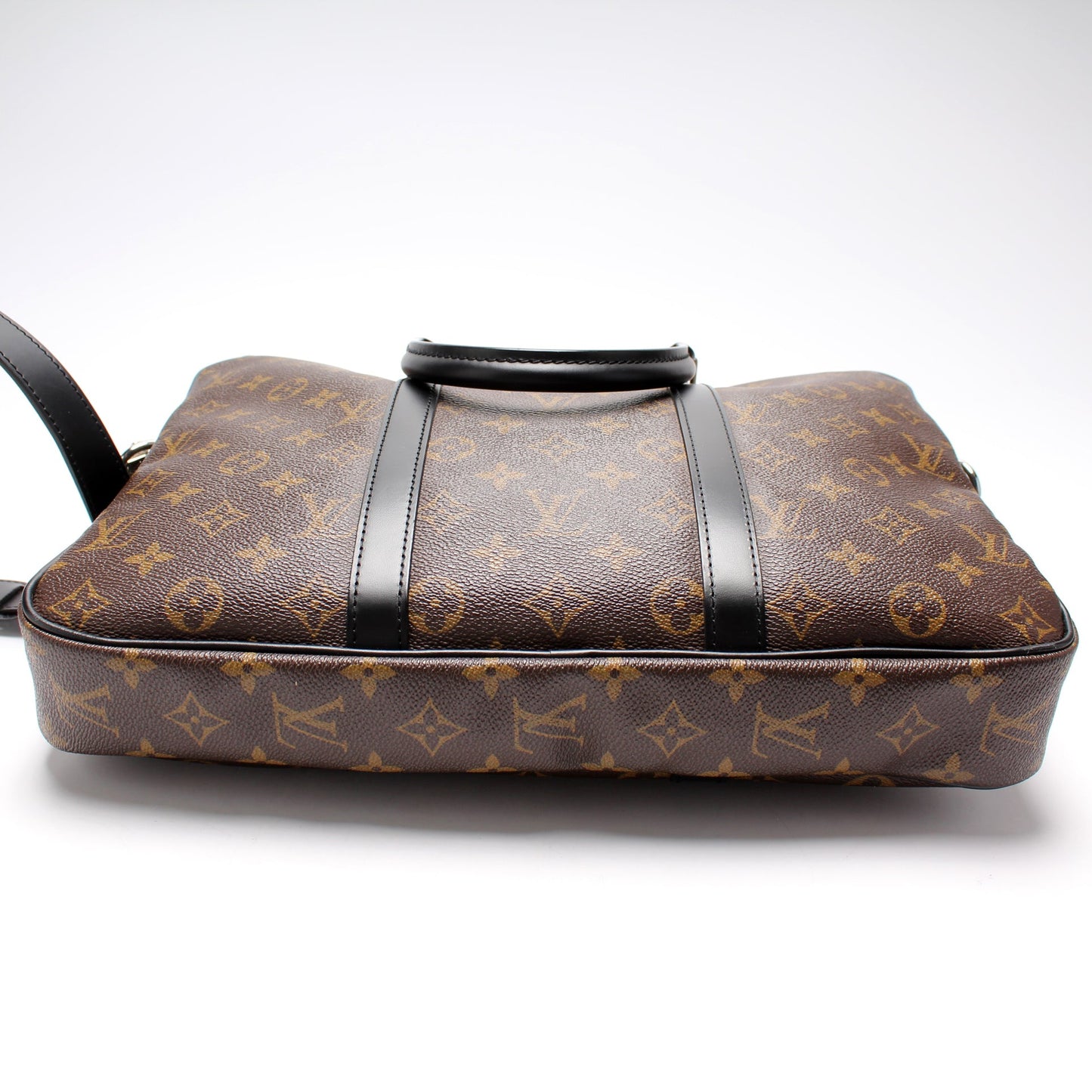 Louis Vuitton Porte Documents Voyage PM Macassar