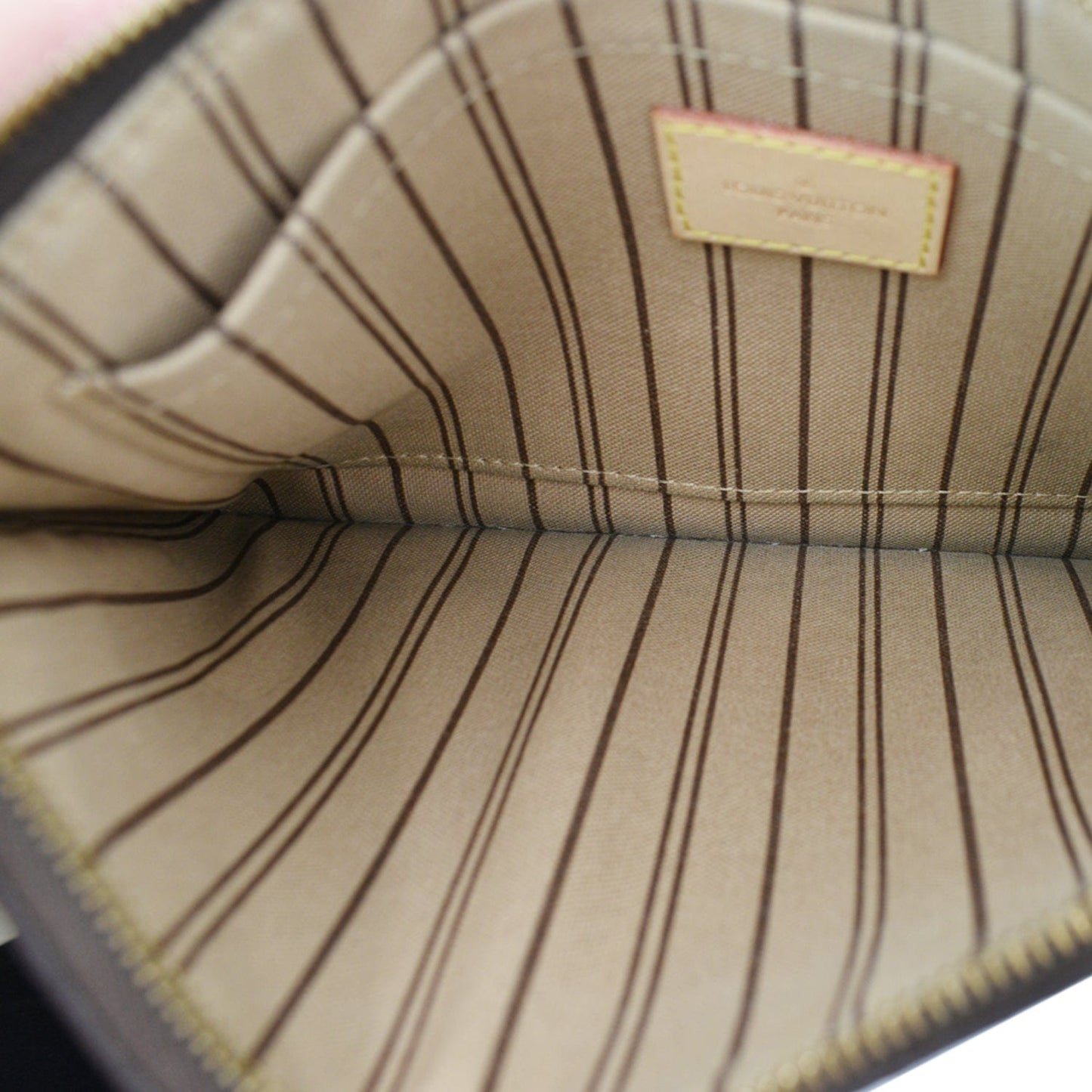 LOUIS VUITTON Neverfull MM Monogram Canvas Tote Bag Brown