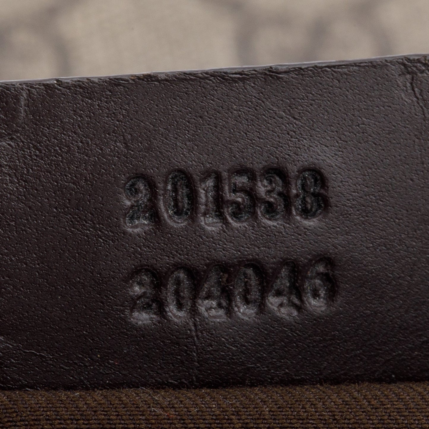 Gucci GG Supreme Small Messenger Bag