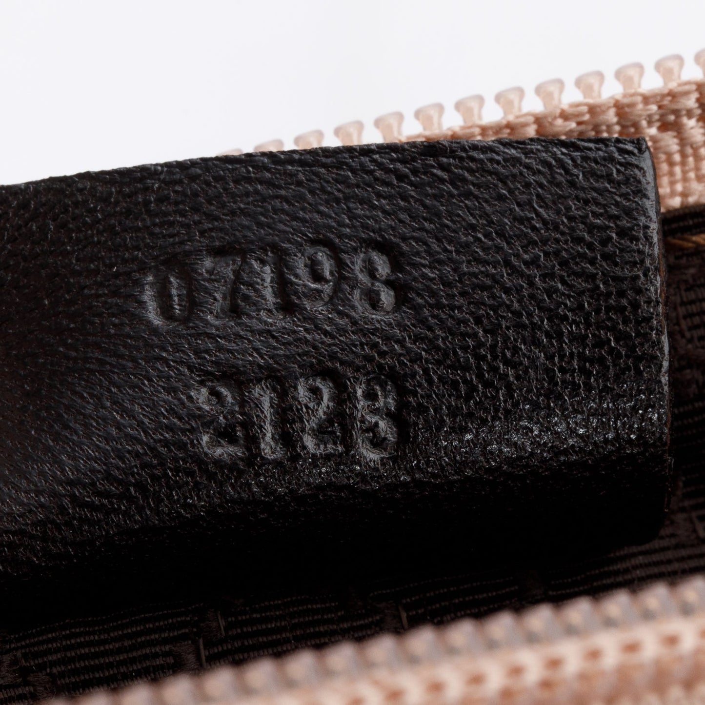 Gucci Beige Lizard Embossed Leather Boat Pochette