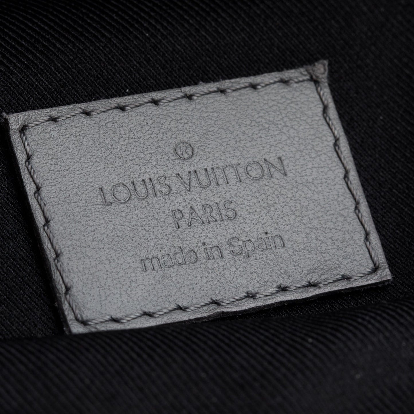 Louis Vuitton Grey Monogram Shadow Calfskin Leather Discovery Bumbag PM