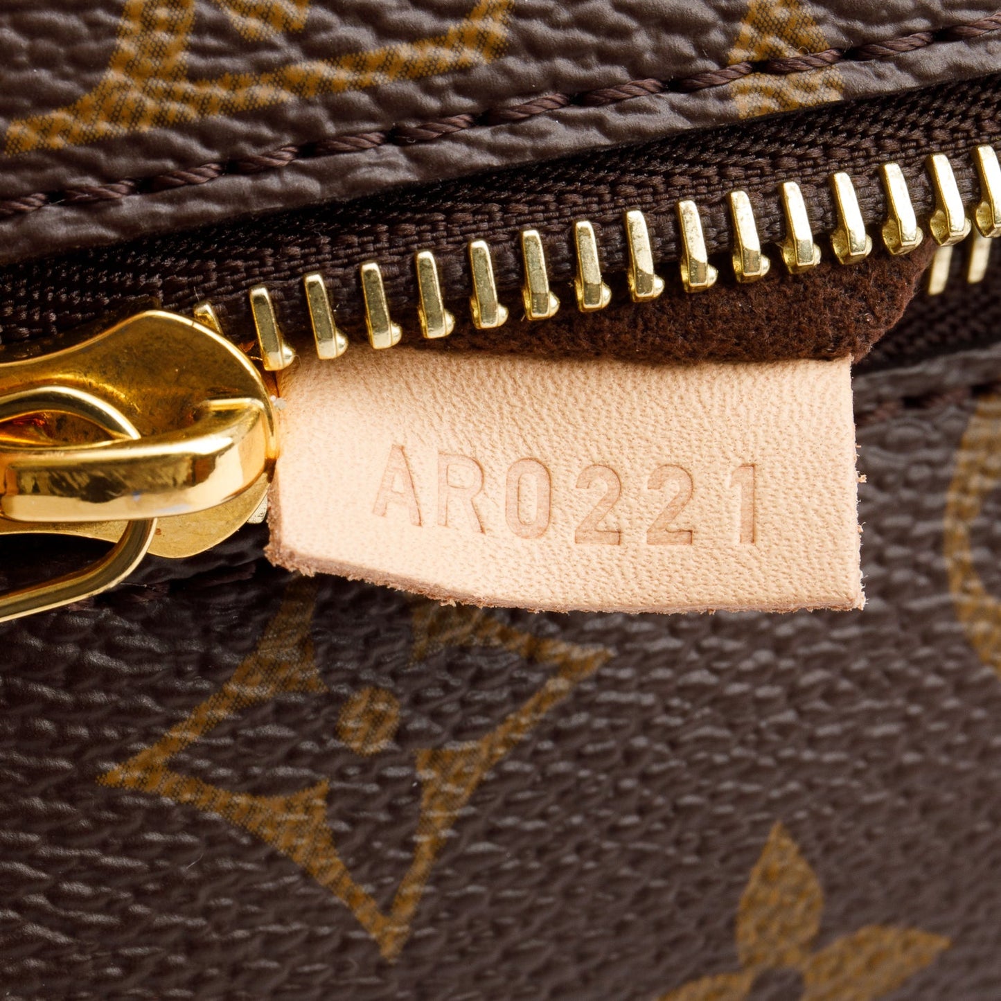 Louis Vuitton Monogram Pochette Metis