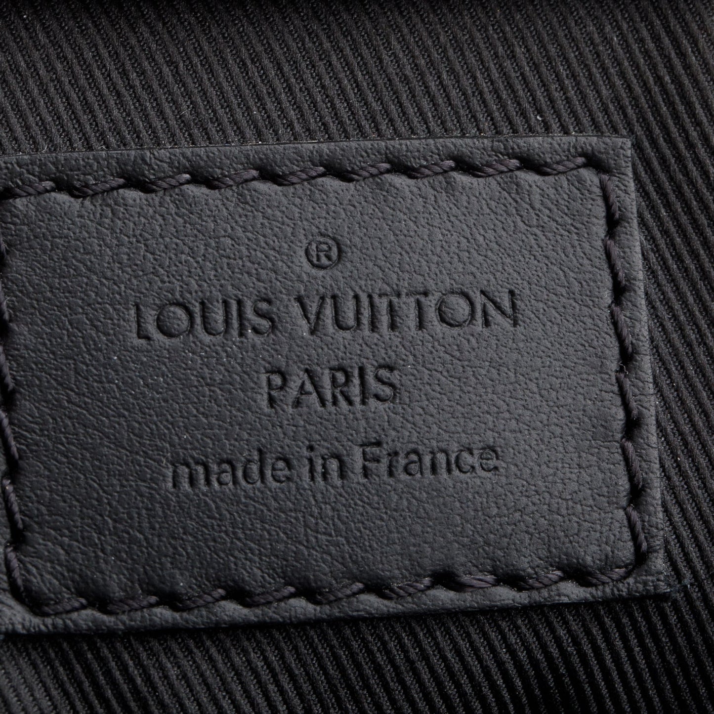 Louis Vuitton Black LV Aerogram Calfskin Leather Messenger Voyage
