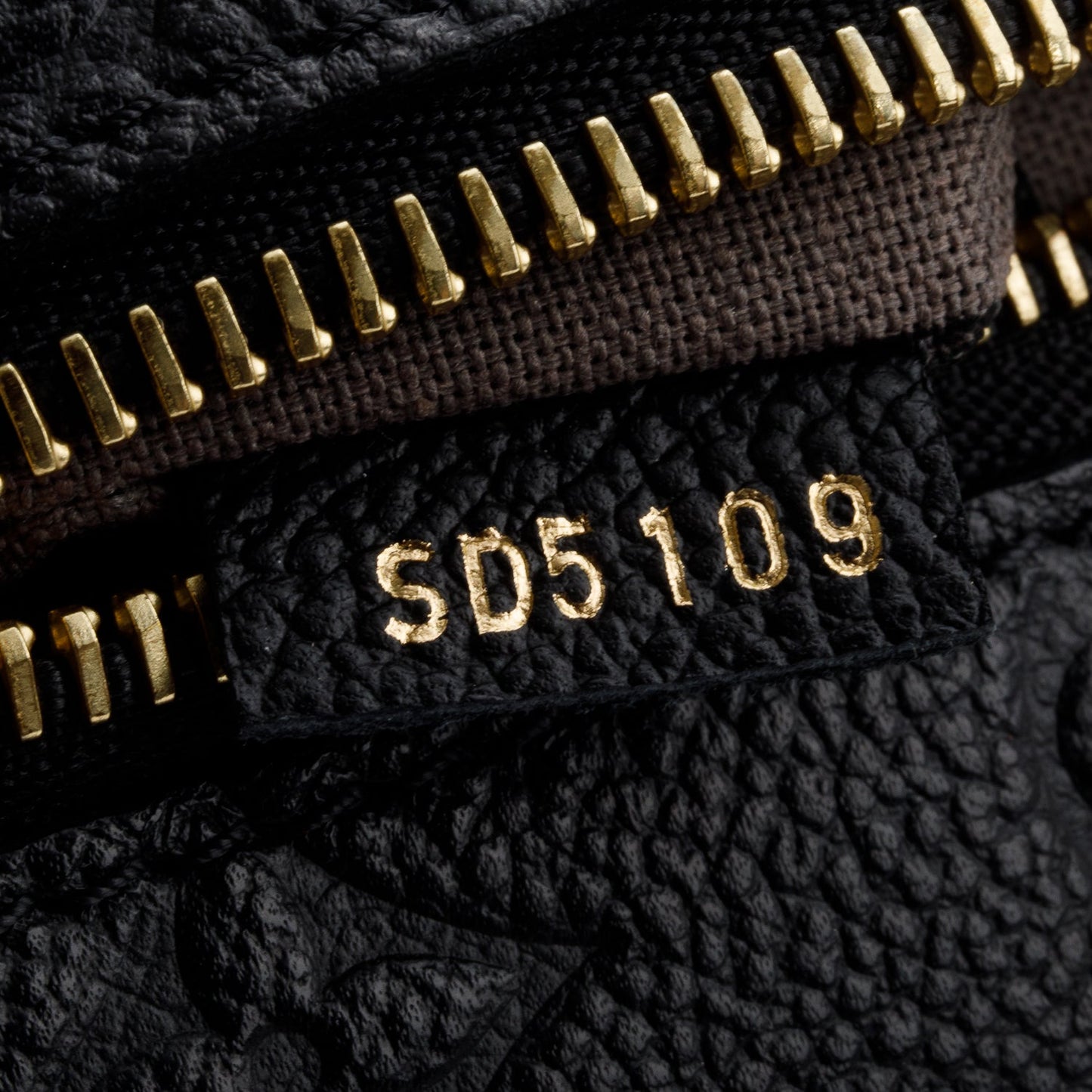 Louis Vuitton Black Monogram Empreinte Leather Pochette Metis
