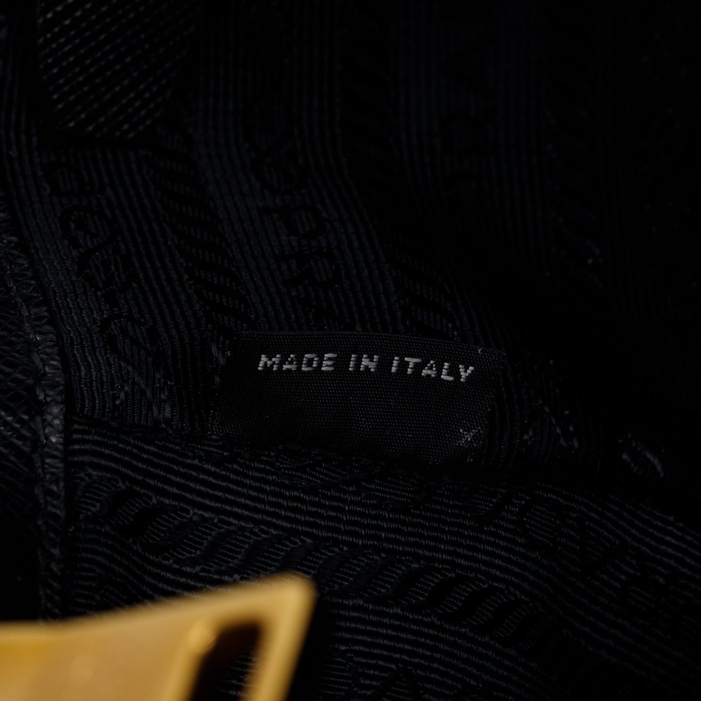 Prada Black Saffiano Lux Medium Galleria Tote