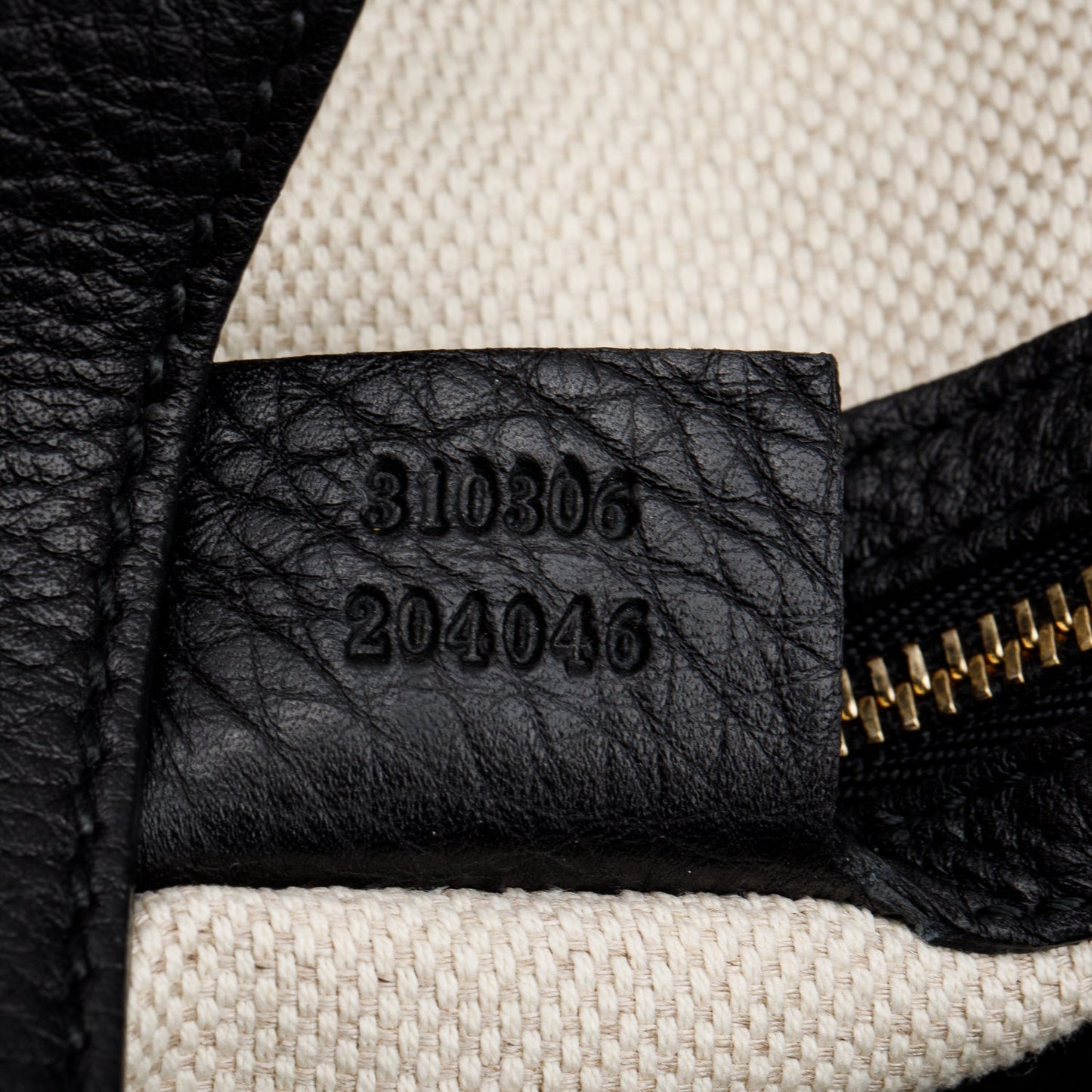 Gucci Black Pebbled Calfskin Medium Soho Chain Shoulder Bag