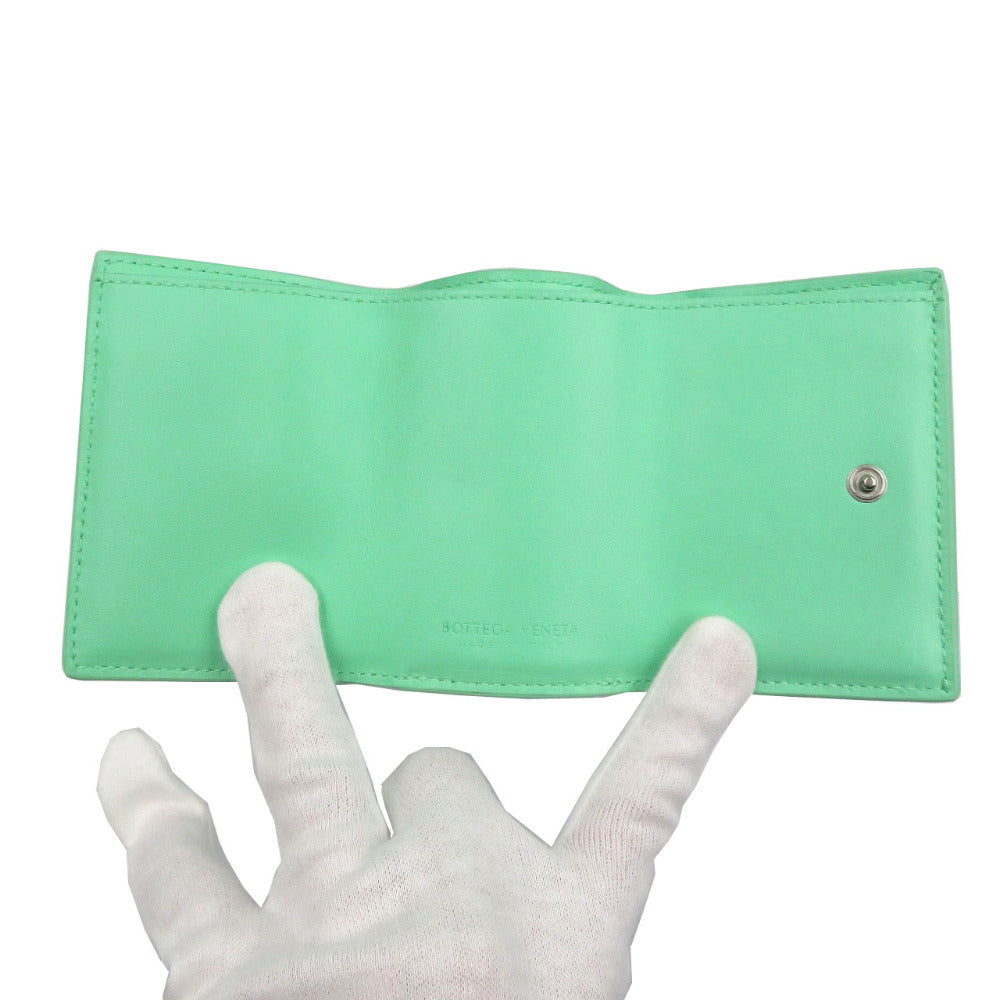 BOTTEGAVENETA Tri-fold wallet Calfskin green INTRECCIATO Compact wallet Women