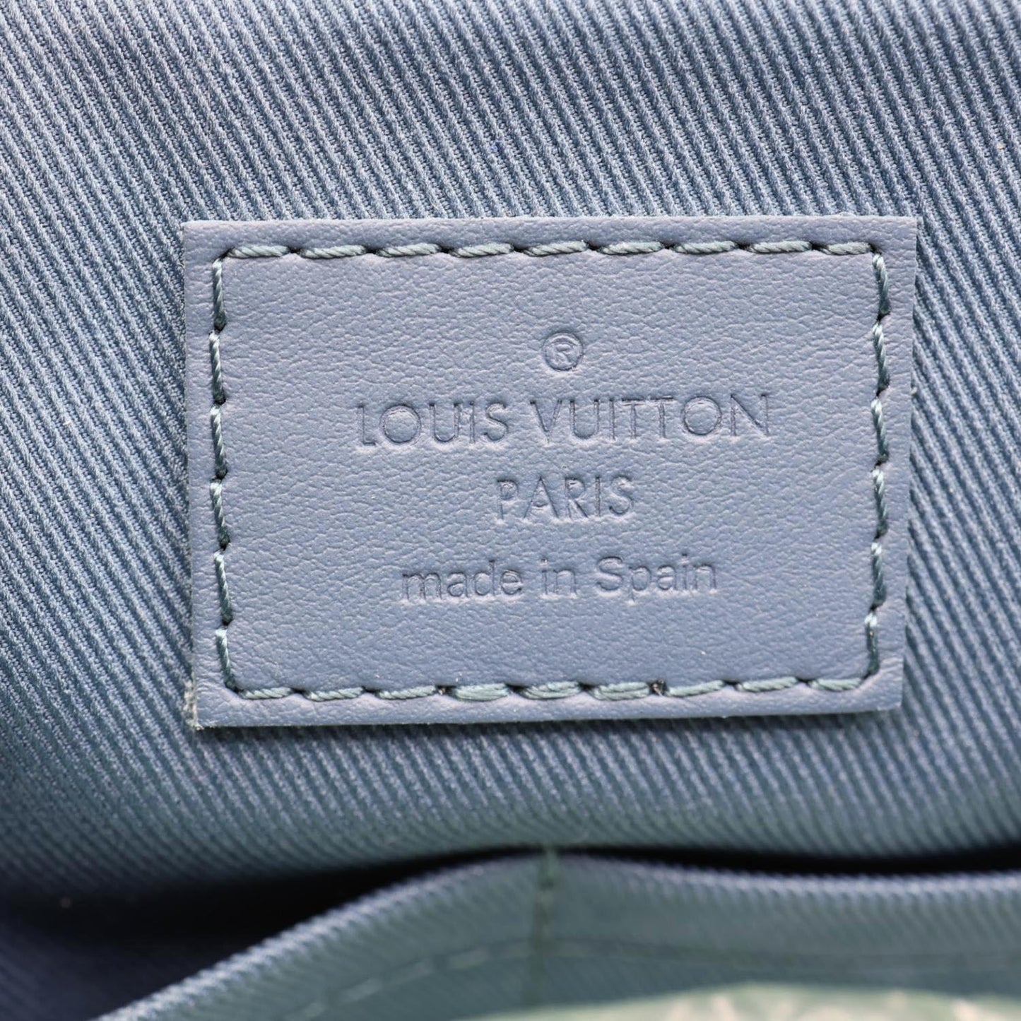 LOUIS VUITTON Takeoff Aerogram Leather Messenger Bag Navy Blue