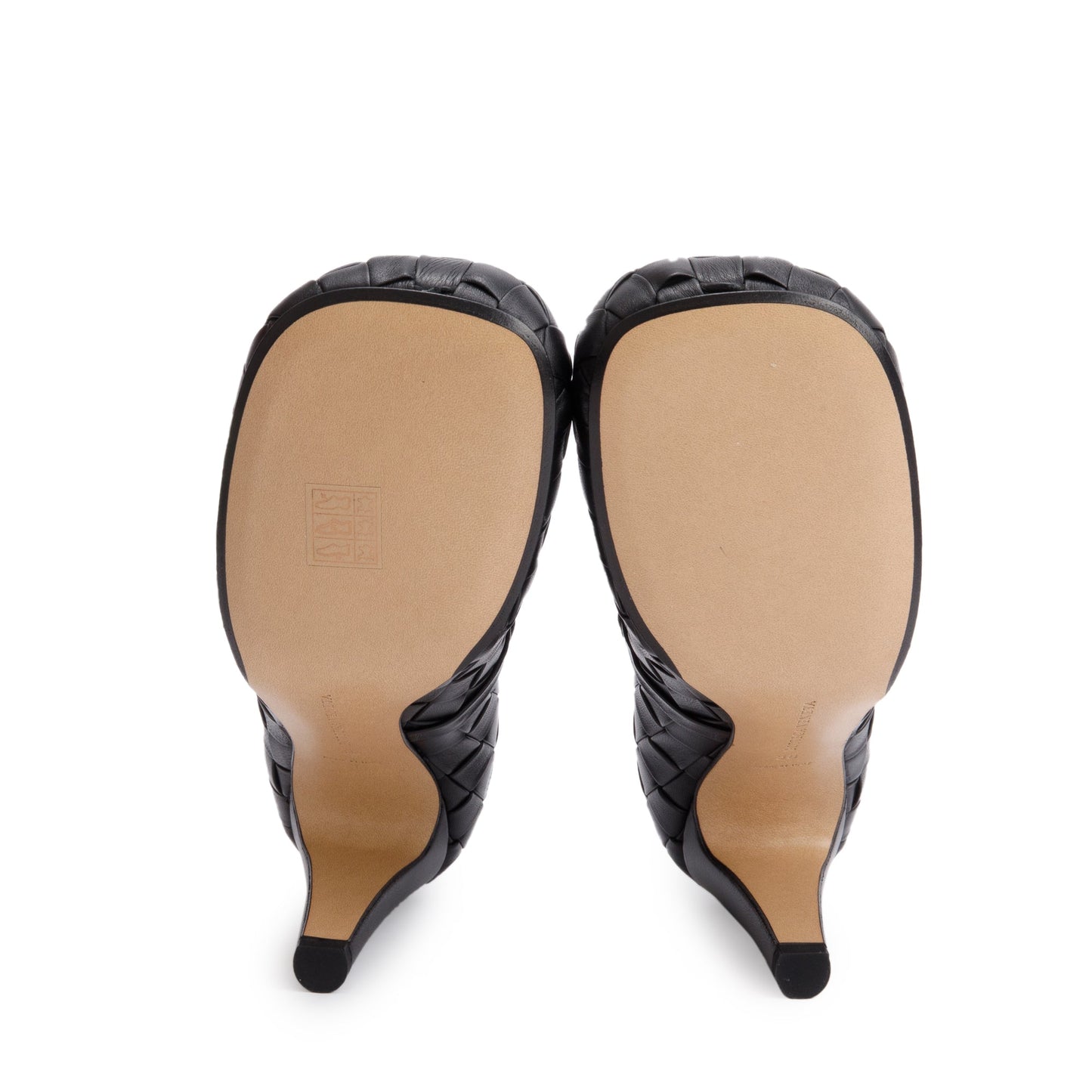Bottega Veneta Black Intrecciato Nappa Leather Scarpa Tess Pumps, Size 38