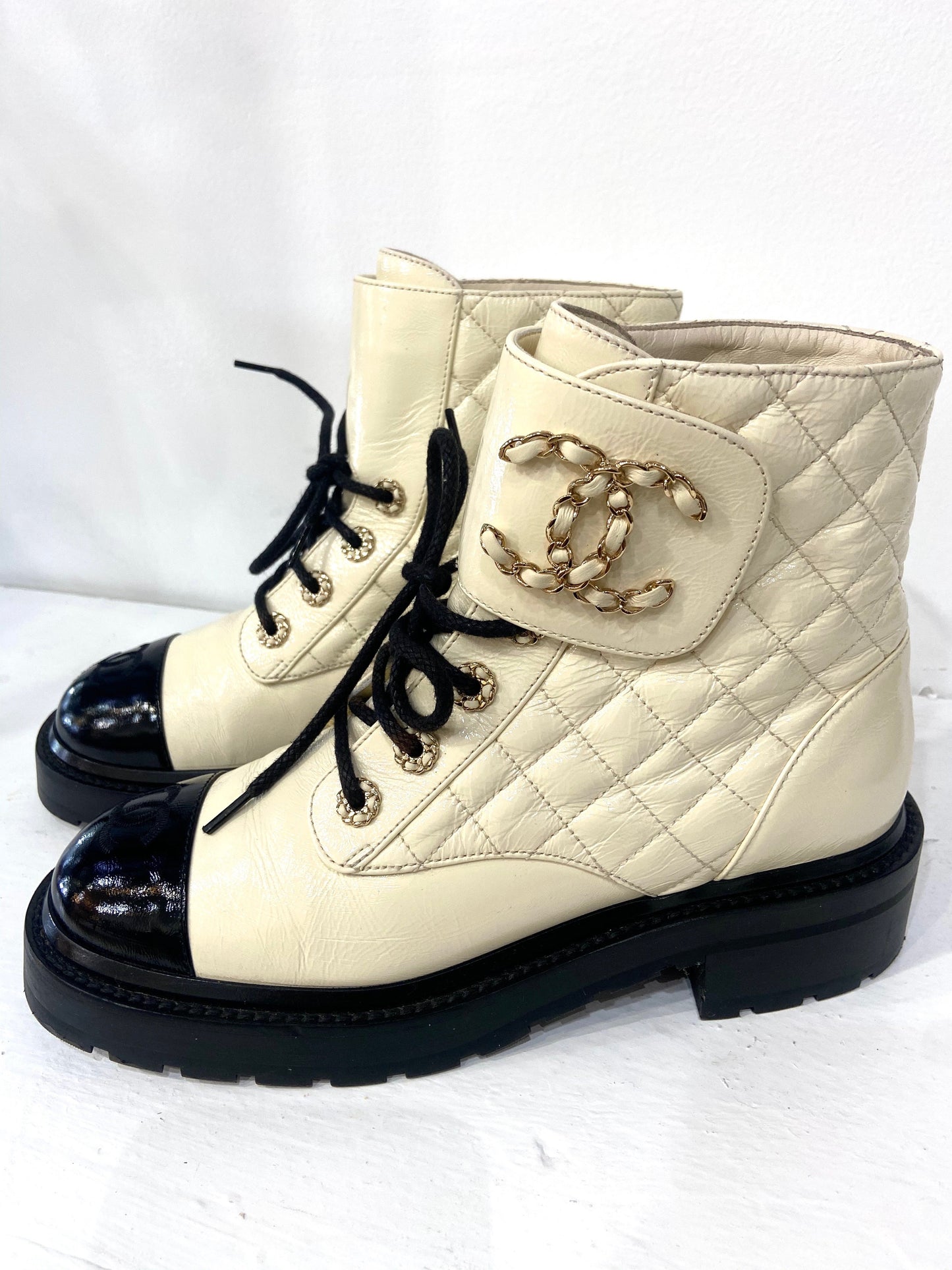CHANEL SHINY GOATSKIN QUILTED CALFSKIN LACE UP COMBAT BOOTS