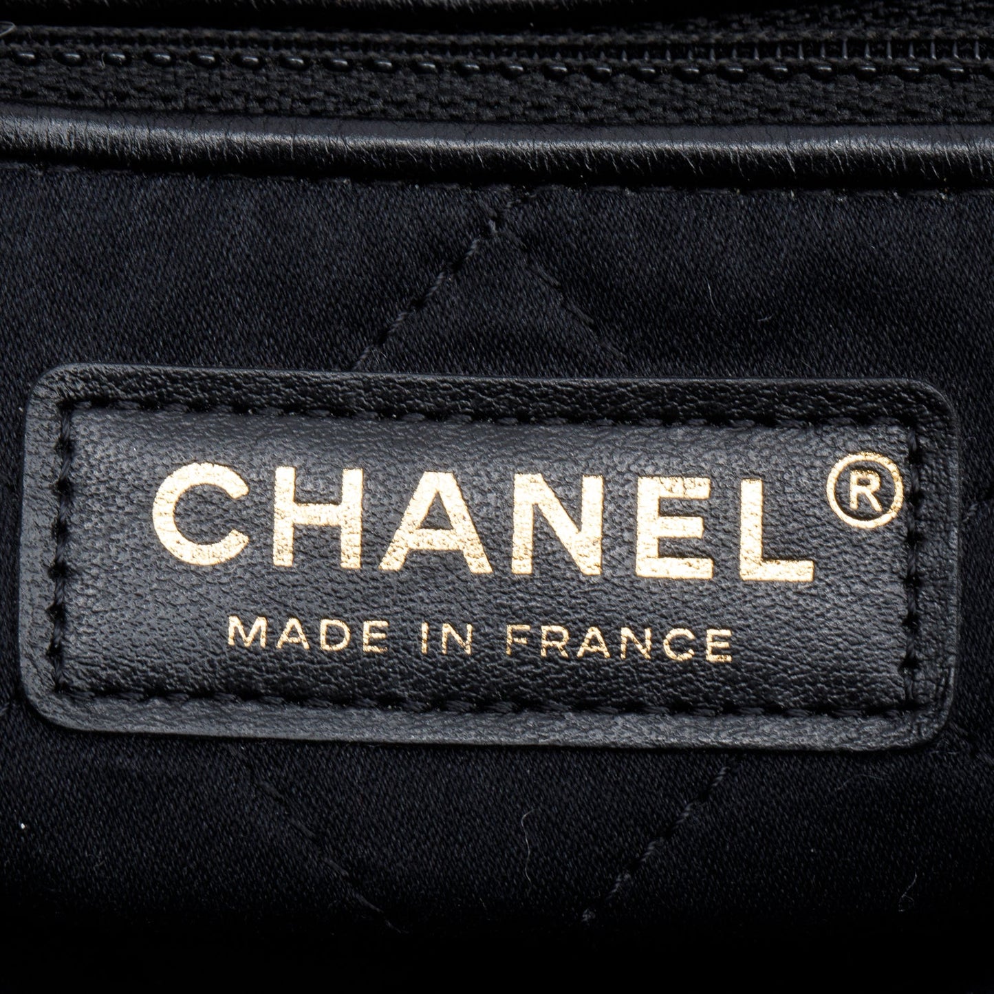 Chanel Black Shiny Calfskin Leather Small Chanel 22 Hobo