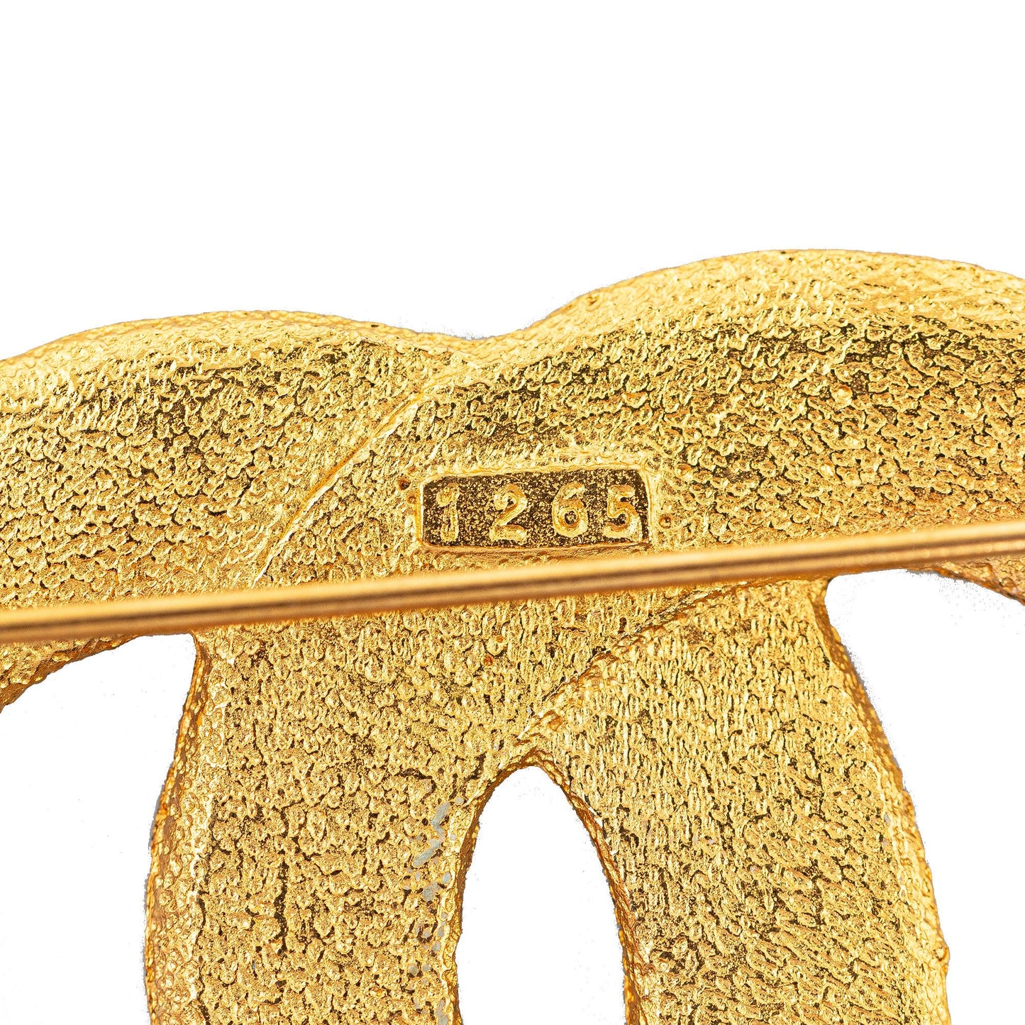 Chanel CC Brooch (SHG-uEbzUF)