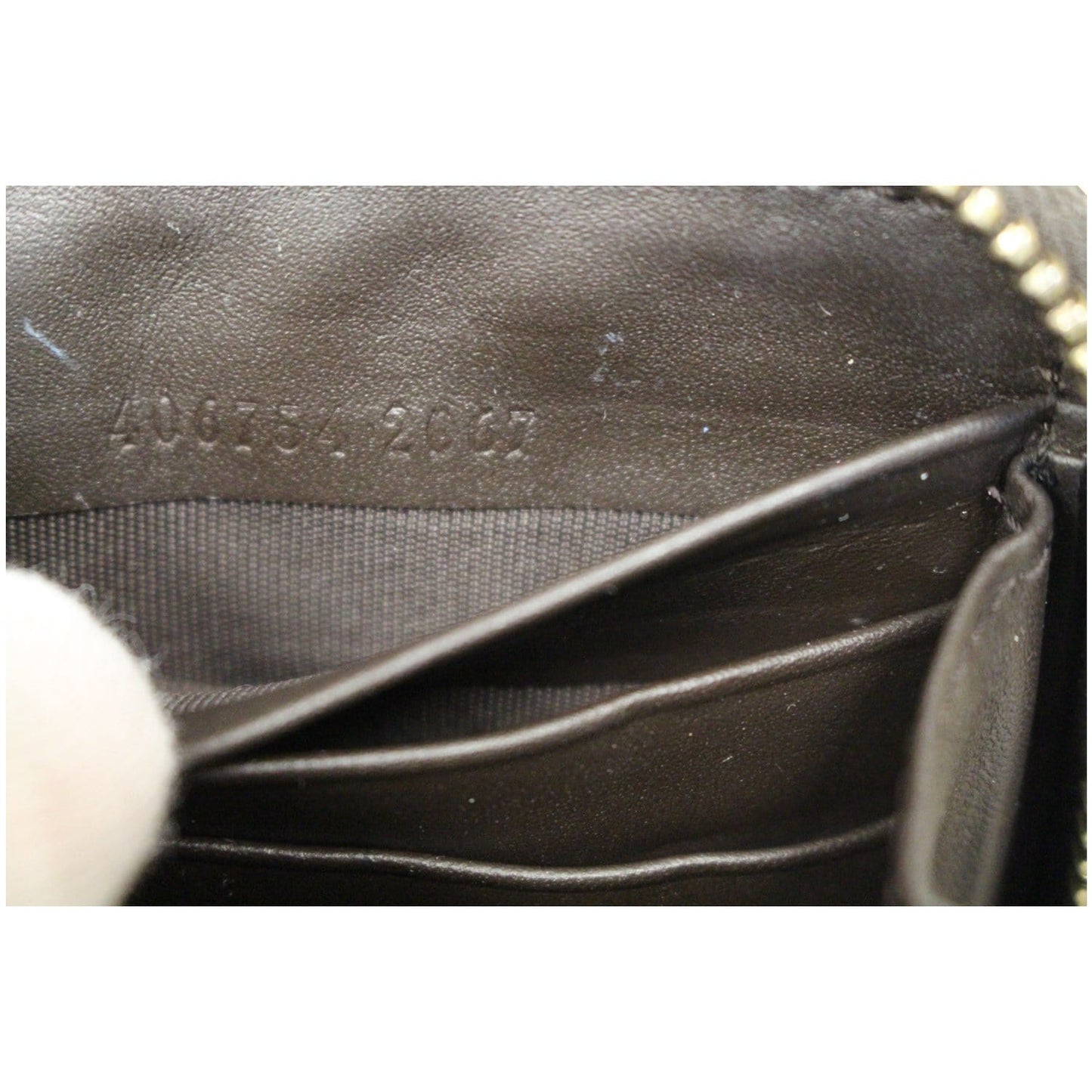 GUCCI Vintage Web GG Canvas Zip Around Wallet Beige