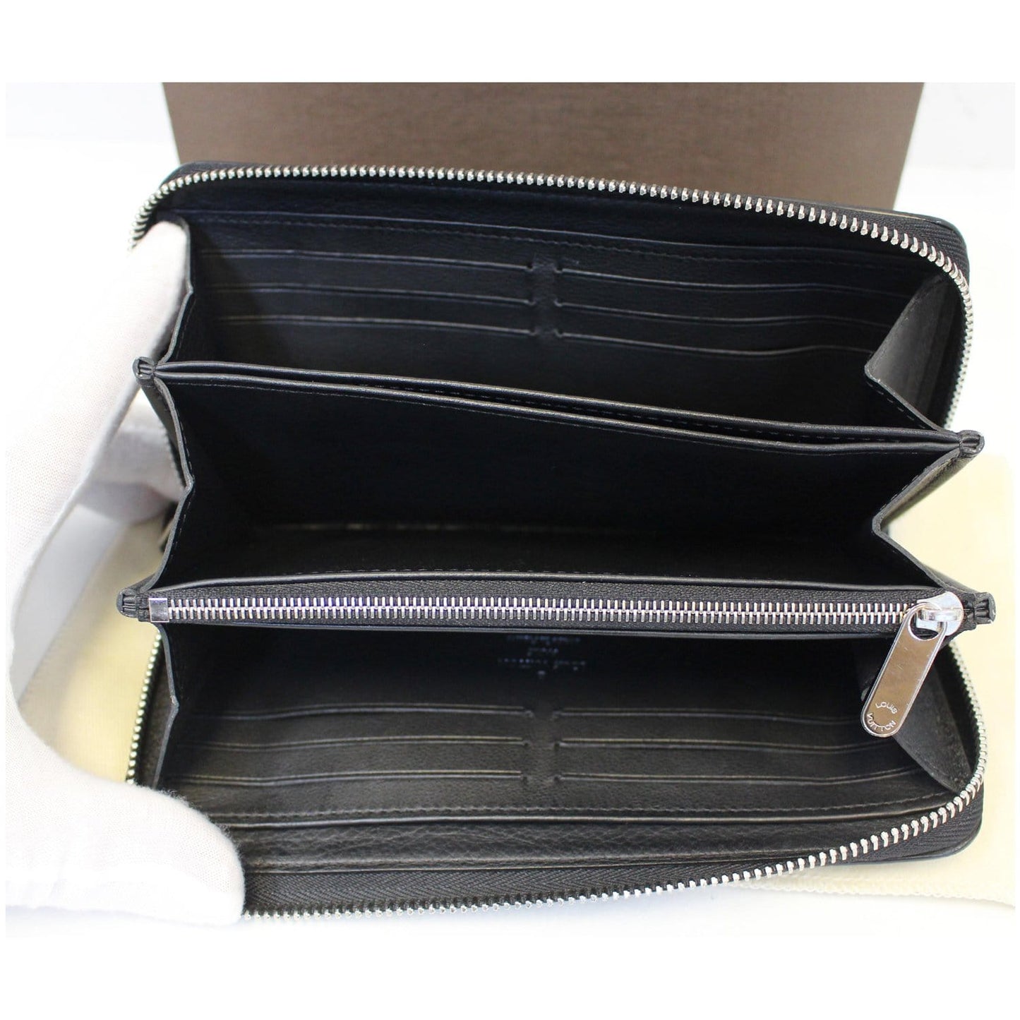 LOUIS VUITTON Mahina Zippy Wallet Noir Black