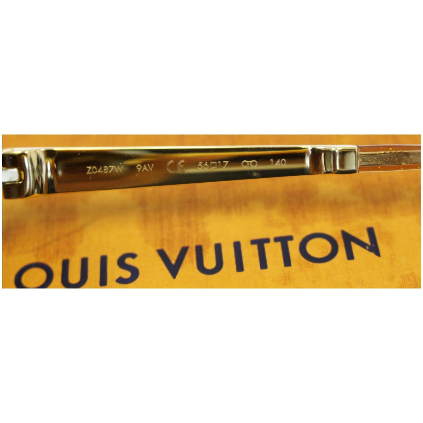 LOUIS VUITTON Petit Soupcon Cat Eye Sunglasses Brown/Gold Z0487W