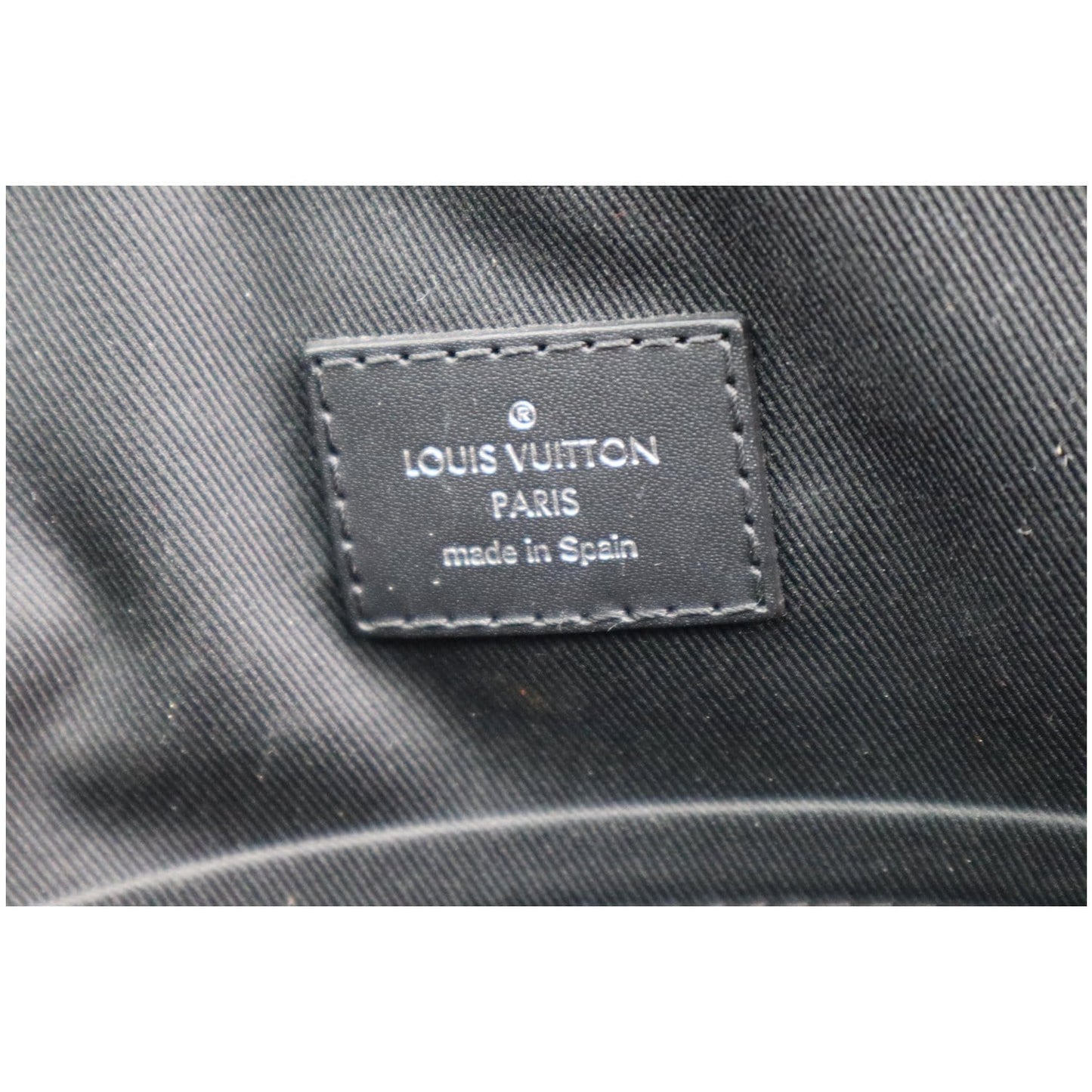 LOUIS VUITTON District MM Monogram Eclipse Messenger Bag Black