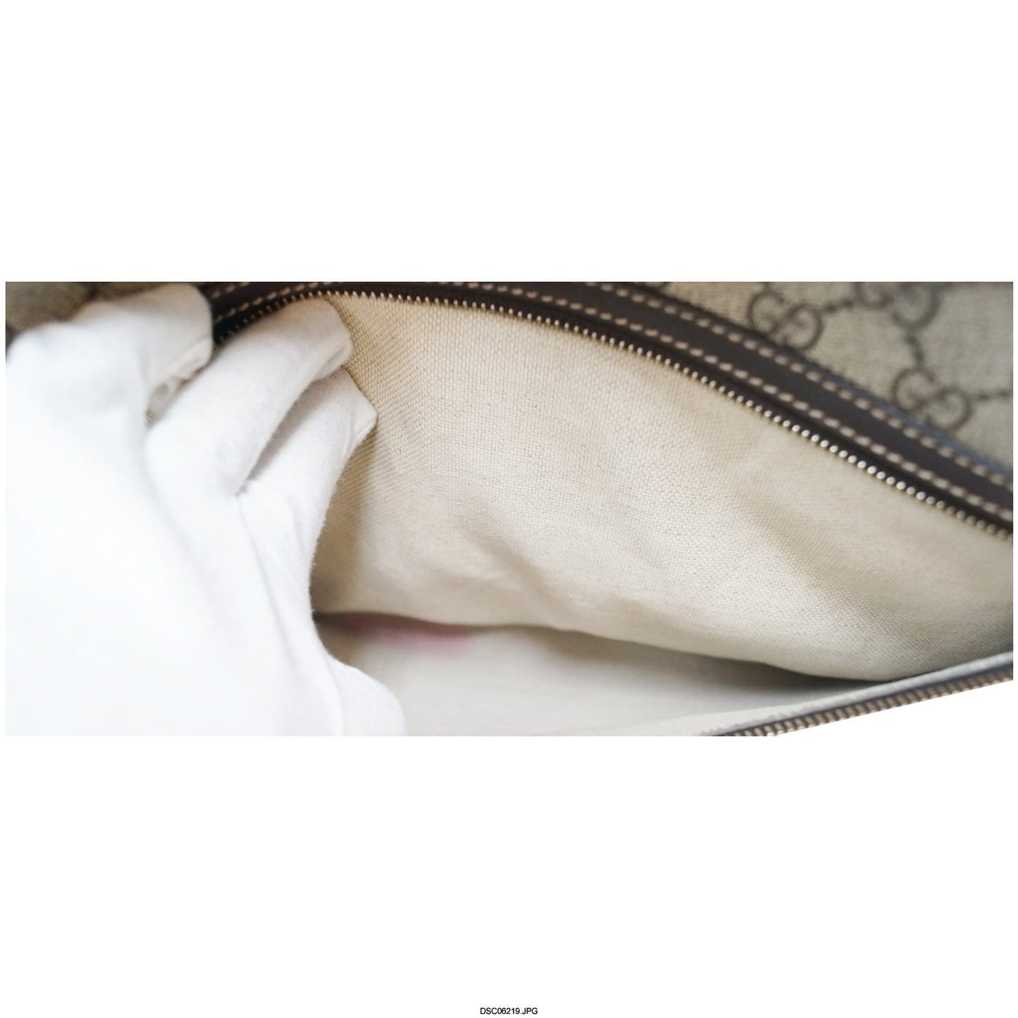 GUCCI Men's Beige/Ebony GG Plus Coated Canvas Messenger Crossbody Bag 211107