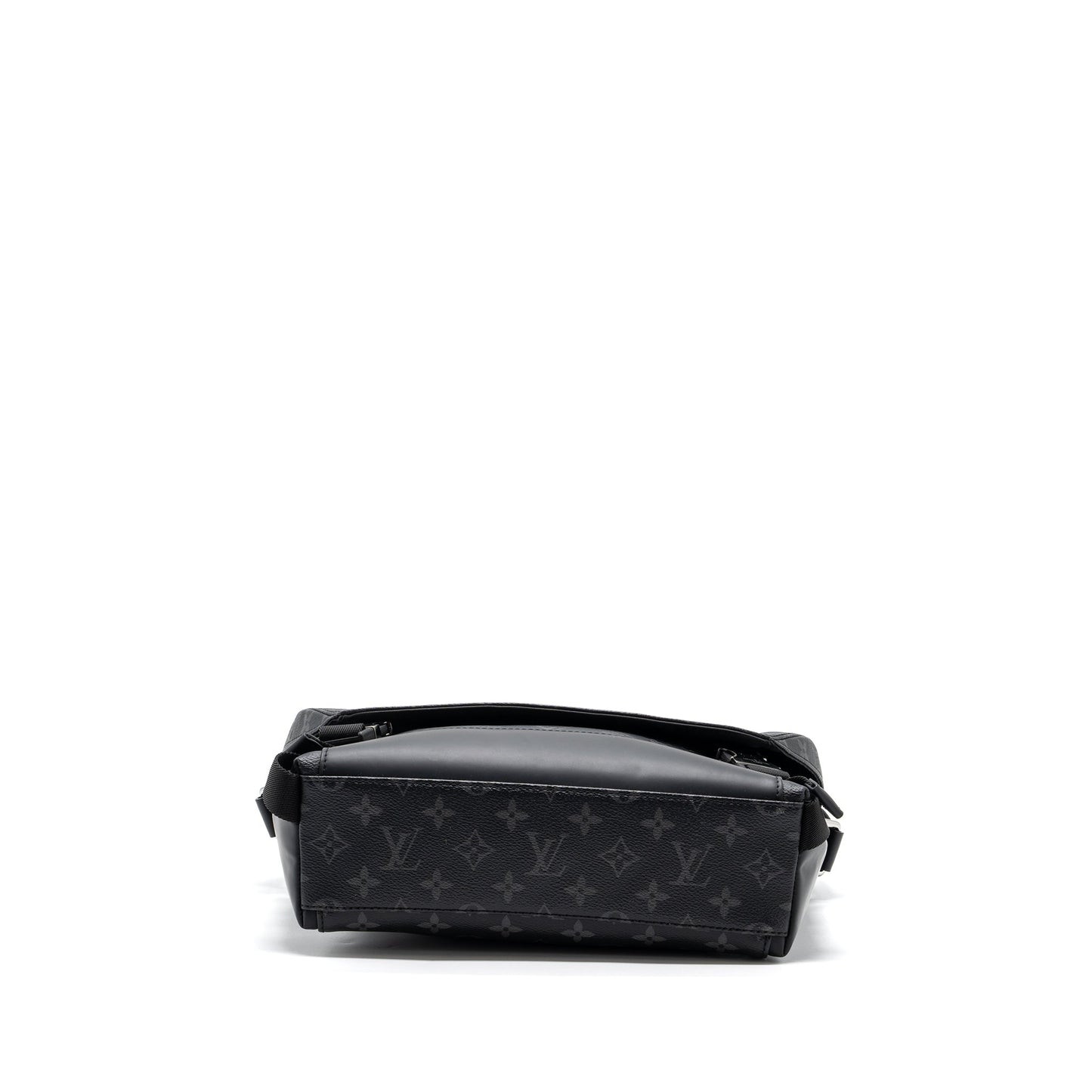 Louis Vuitton Messenger Voyoger Monogram Eclipse Canvas black