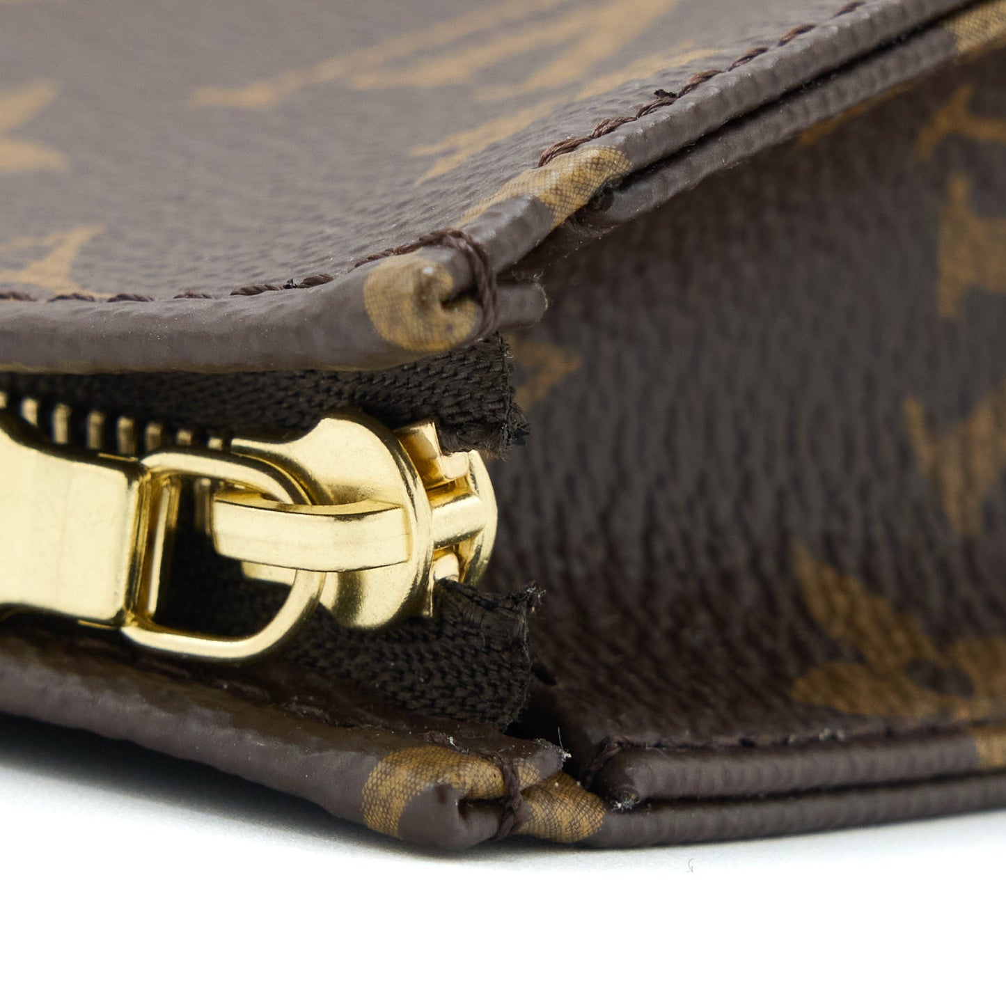 Louis Vuitton Toiletry Pochette 15 Monogram Canvas