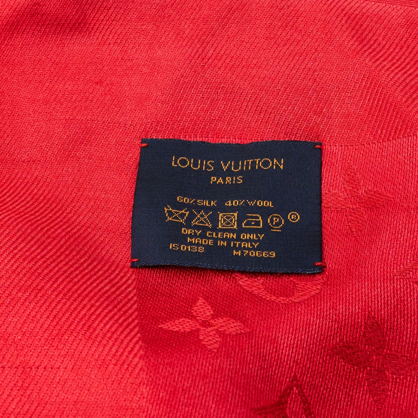 Louis Vuitton square scarf silk / wool red