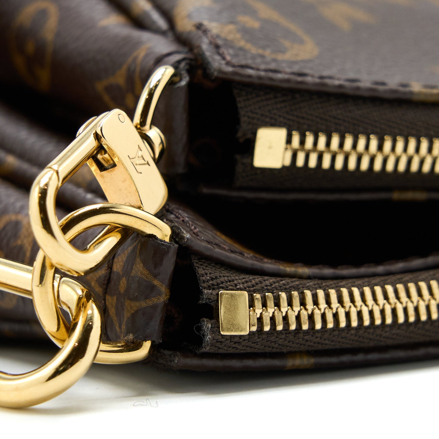 Louis Vuitton Multi Pochette Accessories Monogram Canvas Khaki Strap (New Version)