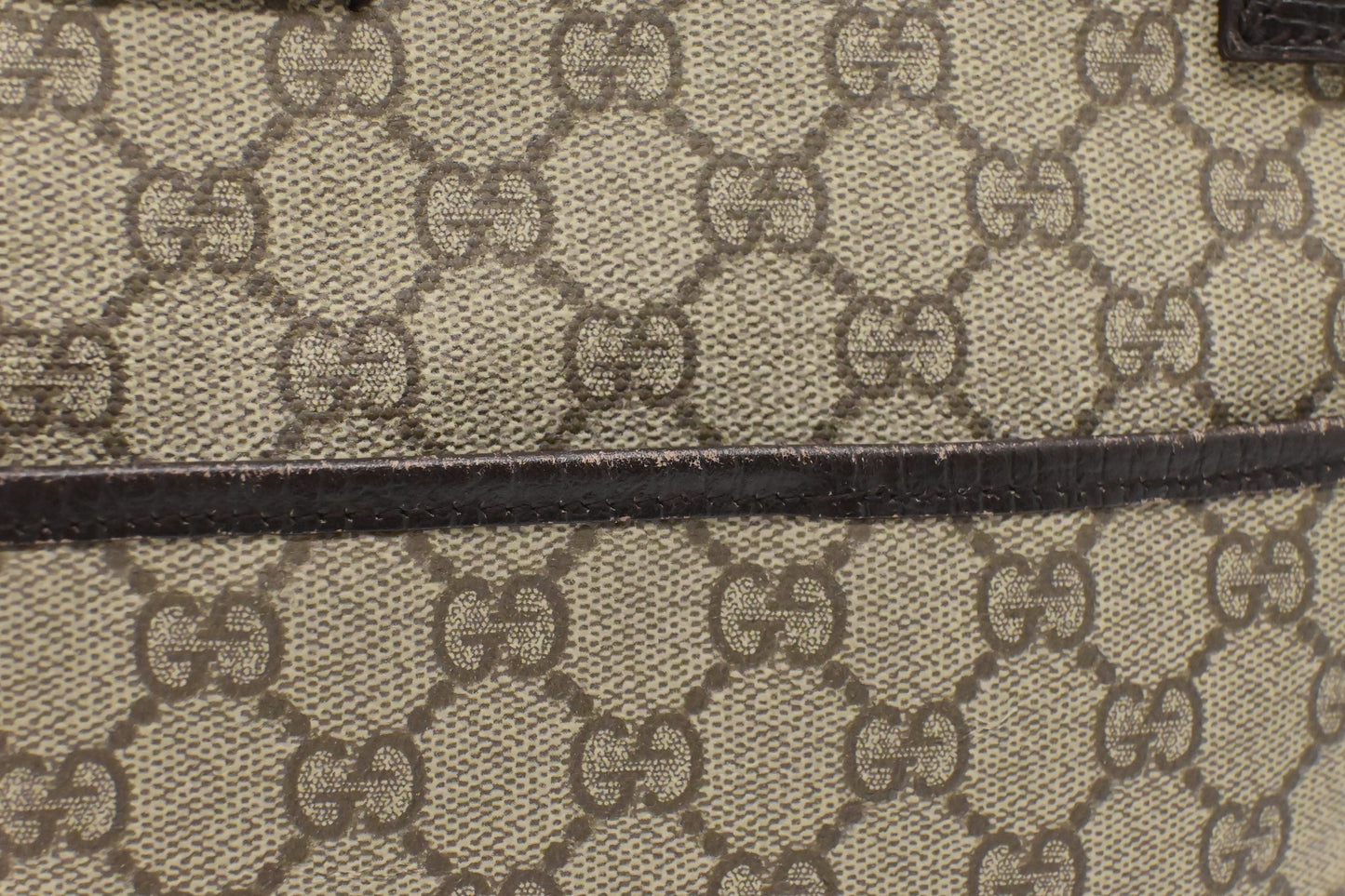 Gucci Square Crossbody in GG Supreme Canvas