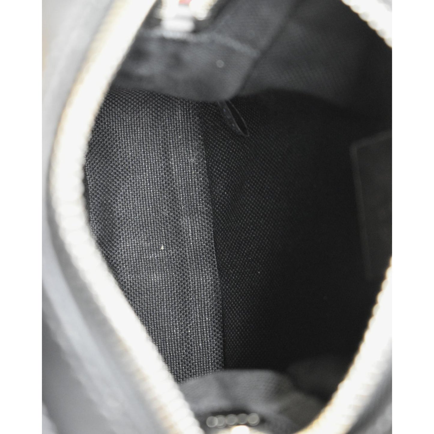 GUCCI GG Supreme Monogram Canvas Web Messenger Bag Black 598103