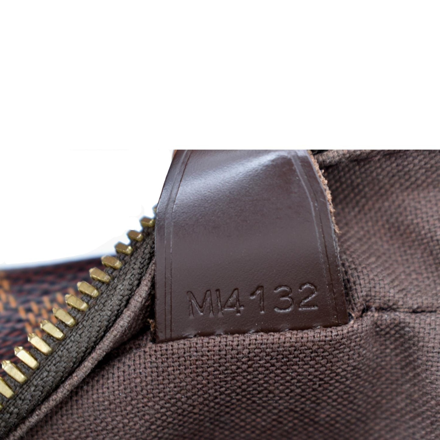 LOUIS VUITTON Shelton MM Damier Canvas Messenger Bag Brown