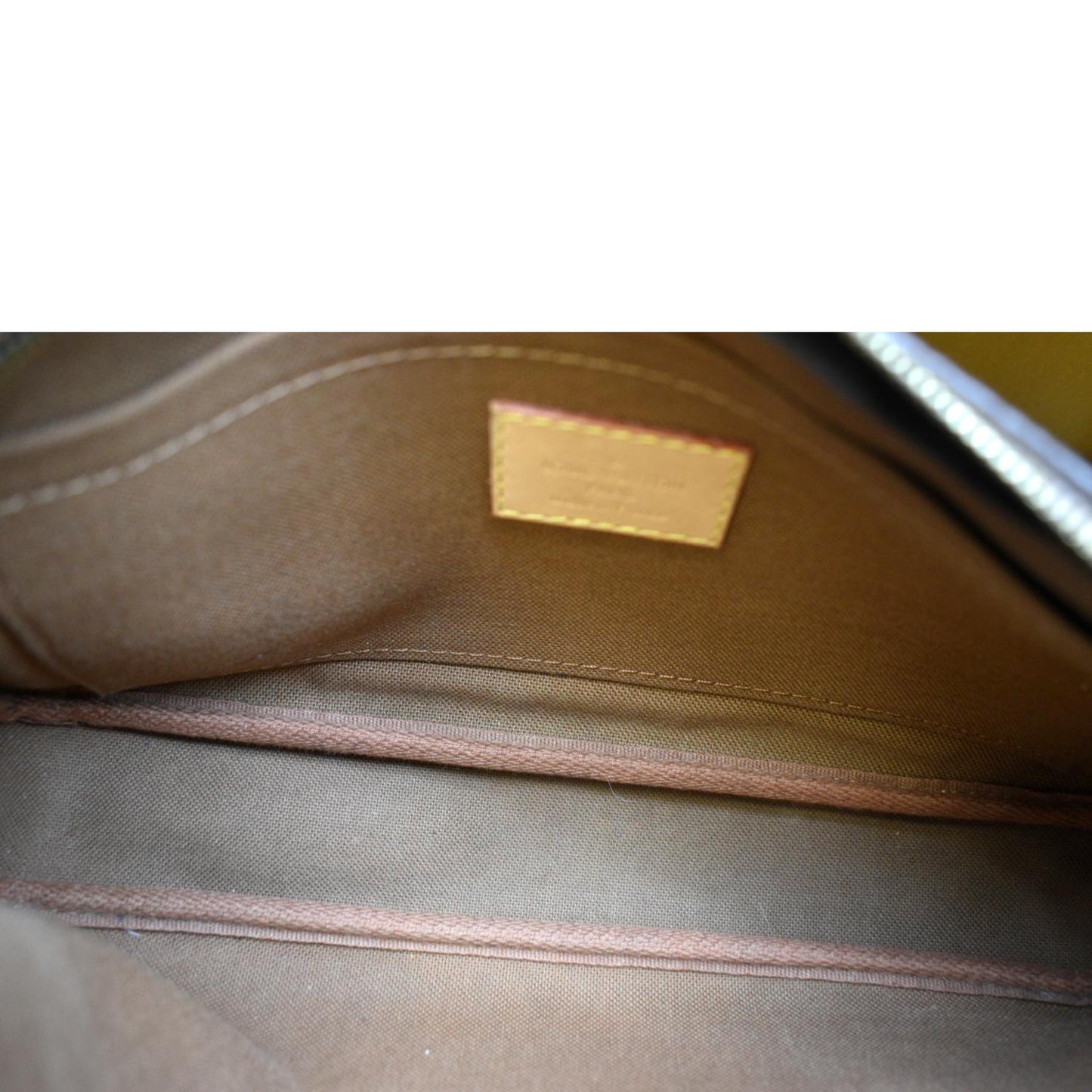 LOUIS VUITTON Multi Pochette Accessoires Monogram Canvas Shoulder Bag - sold