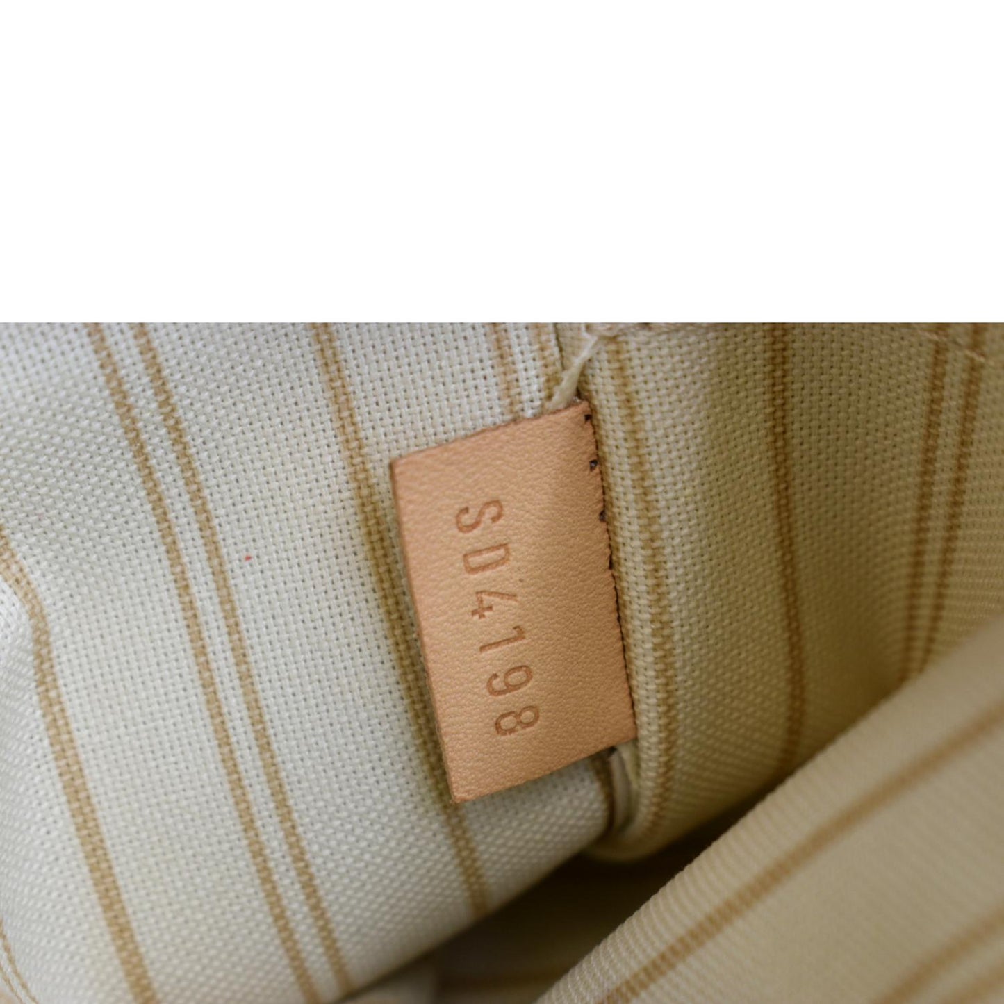 LOUIS VUITTON Neverfull Damier Azur Pochette Wristlet Pouch White
