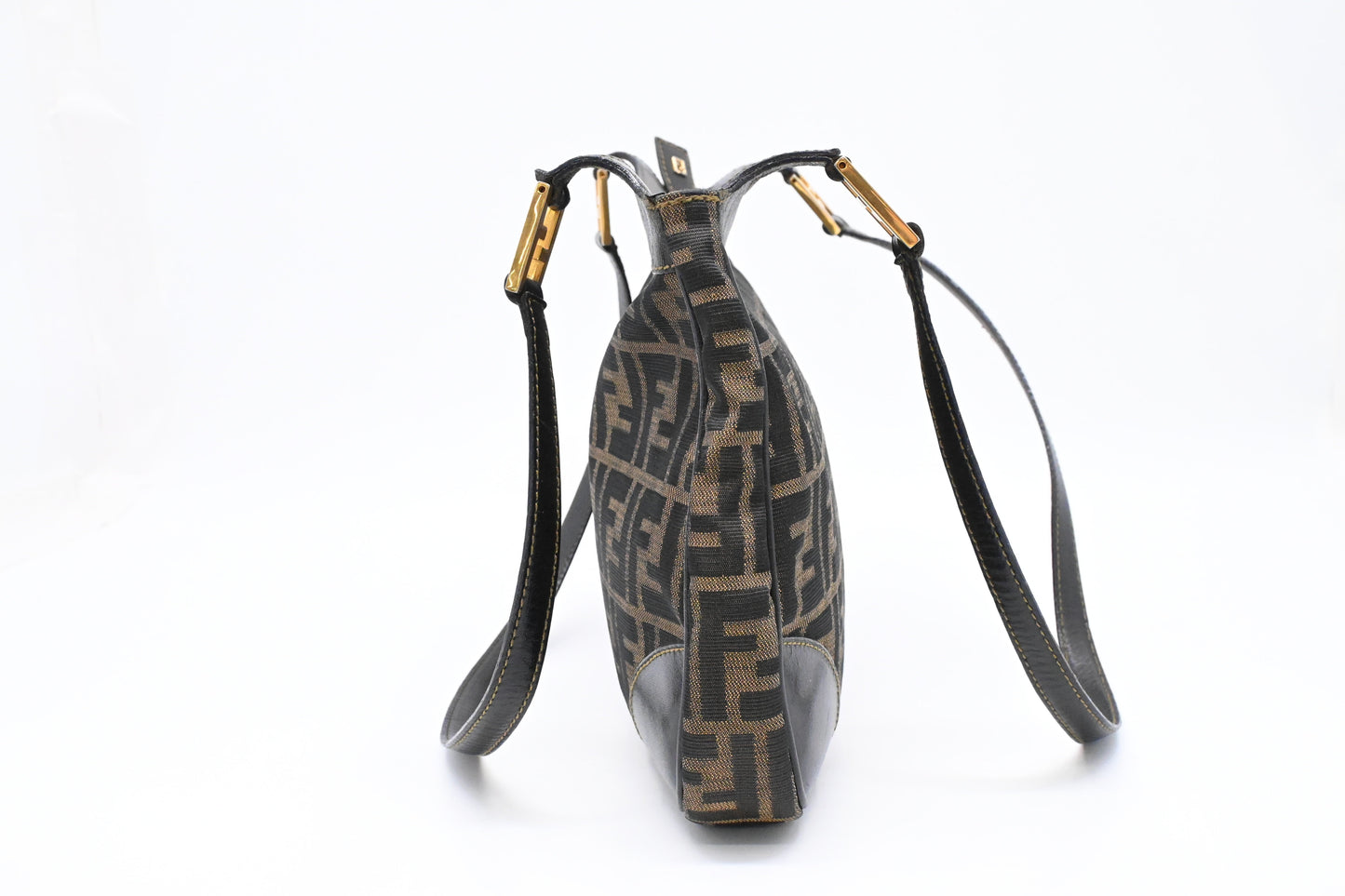 Fendi Shoulder Bag in Zucca Canvas