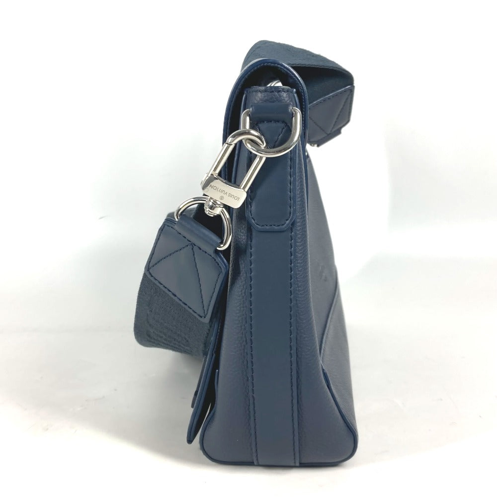 LOUIS VUITTON Shoulder Bag M21363 Cowhide leather Navy LV Aerogram takeoff messenger mens